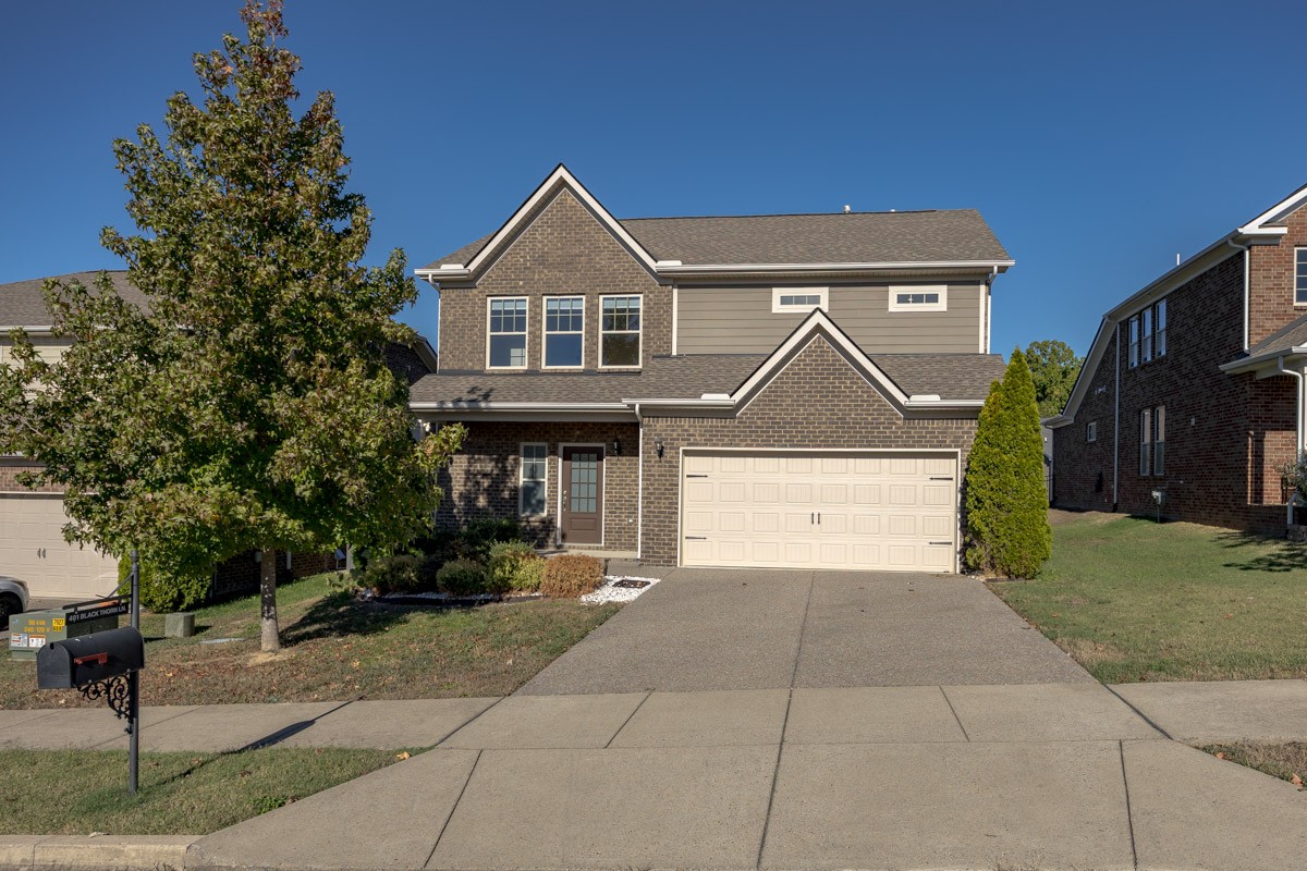 401 Blackthorn Ln Property Photo 1