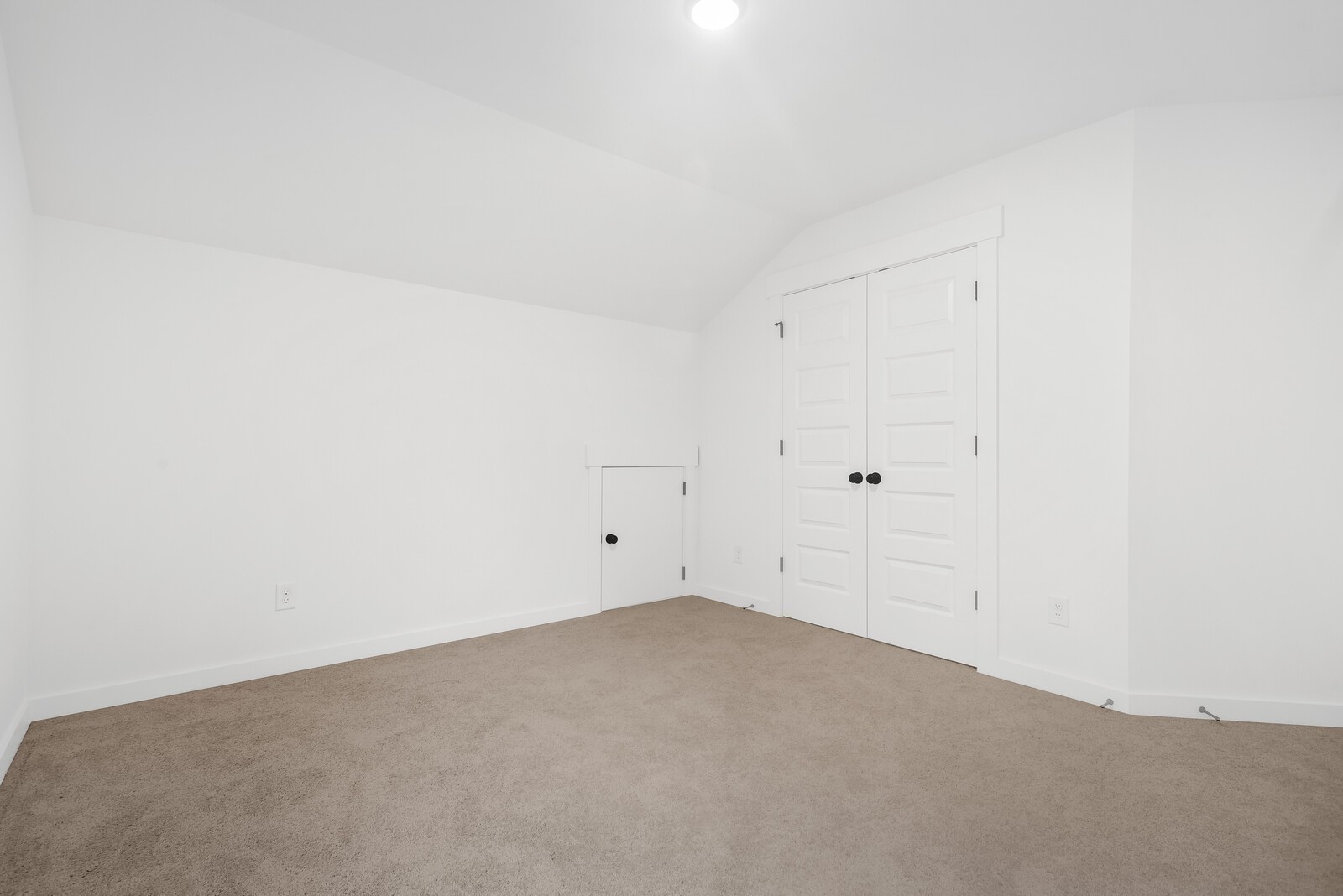 2882 Boger Drive Property Photo 32