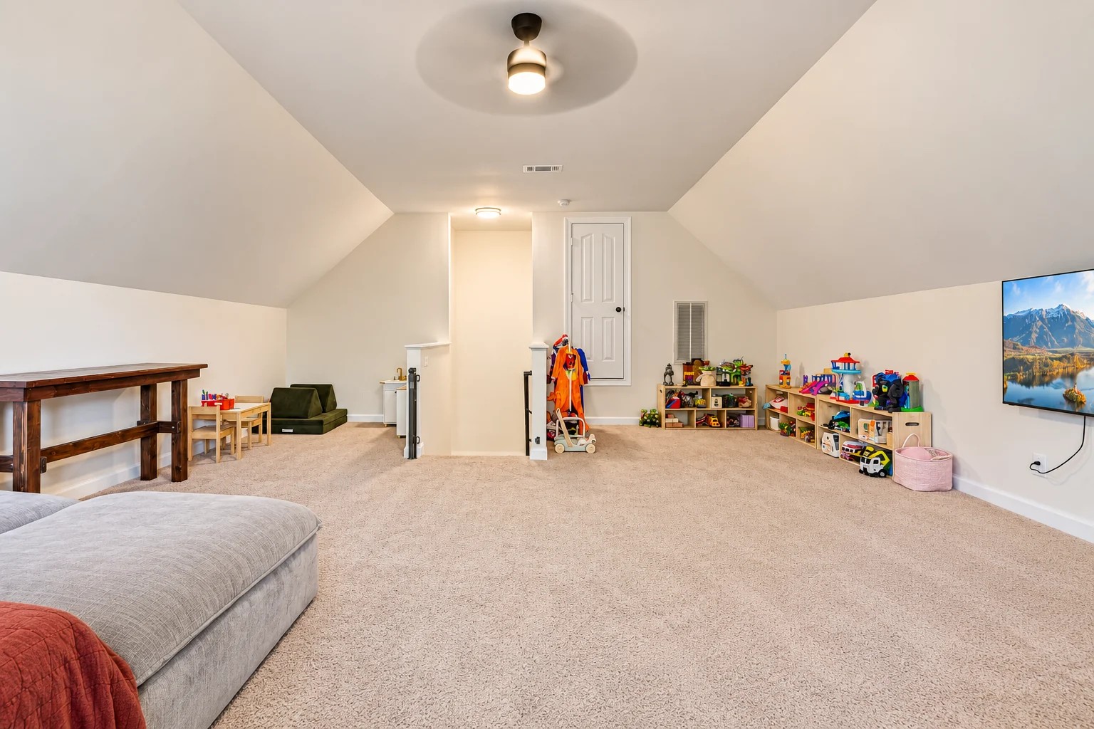 1015 Five Coves Trce Property Photo 28