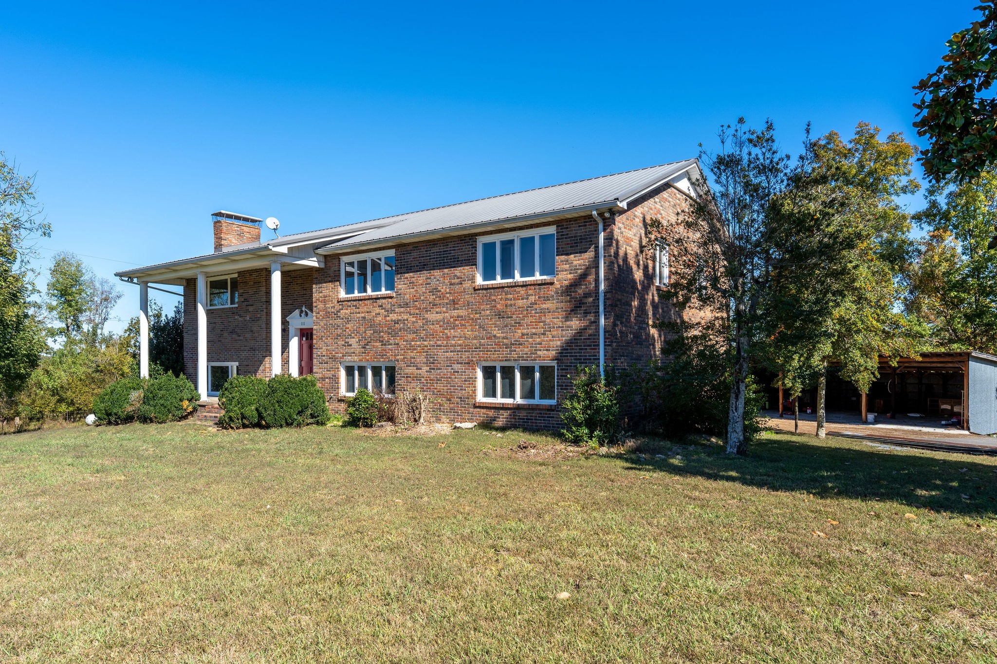 111 Kelleys Chapel Rd Property Photo 1