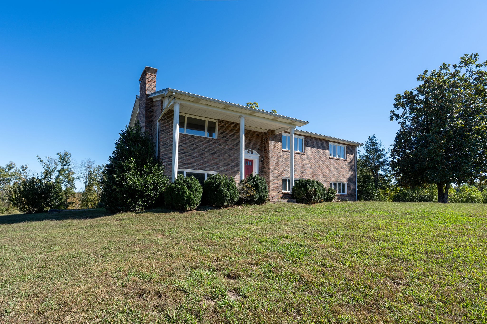 111 Kelleys Chapel Rd Property Photo 3