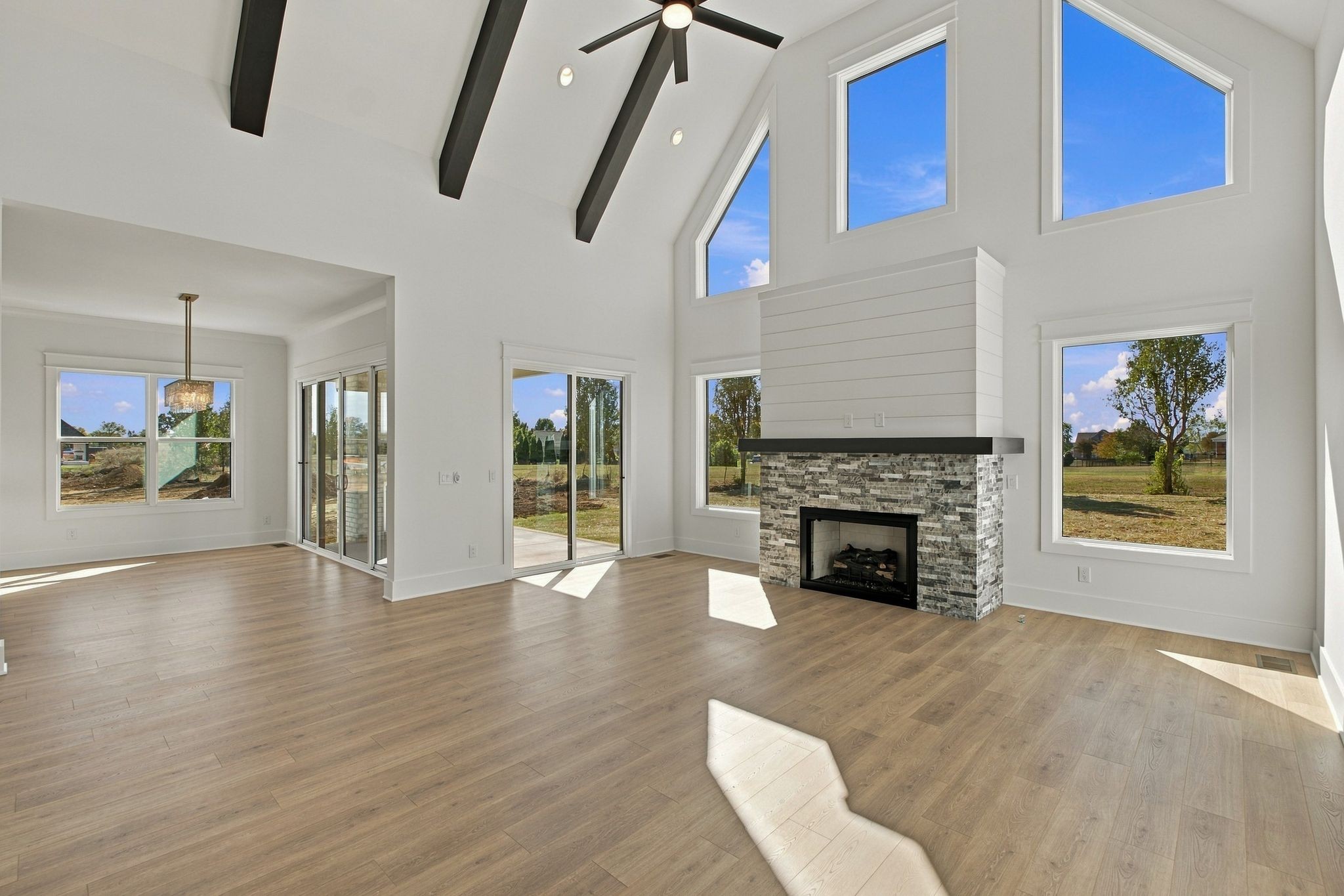 424 Bell Lake Rd Property Photo 6