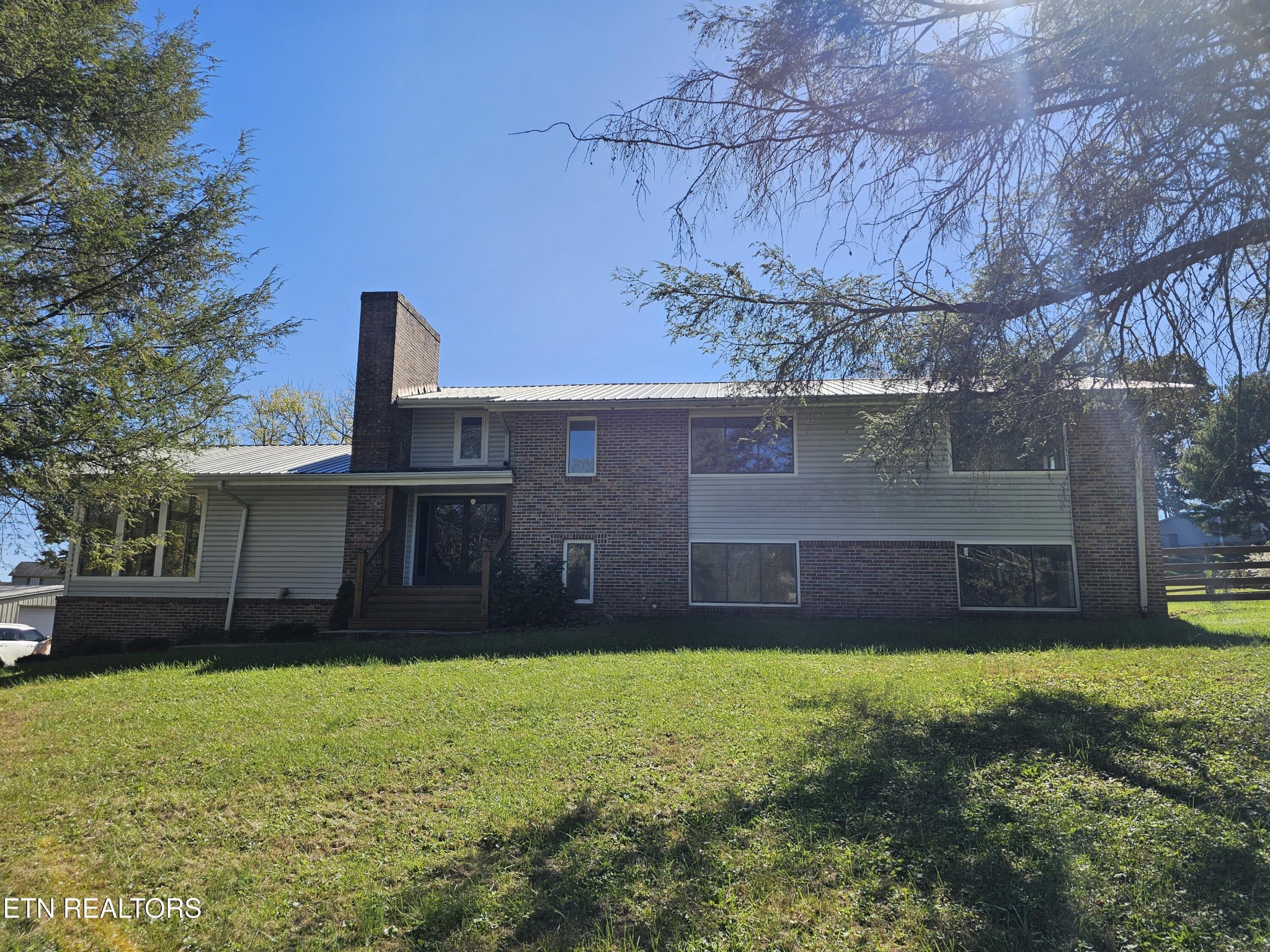 229 Mcneeley Drive Property Photo 1