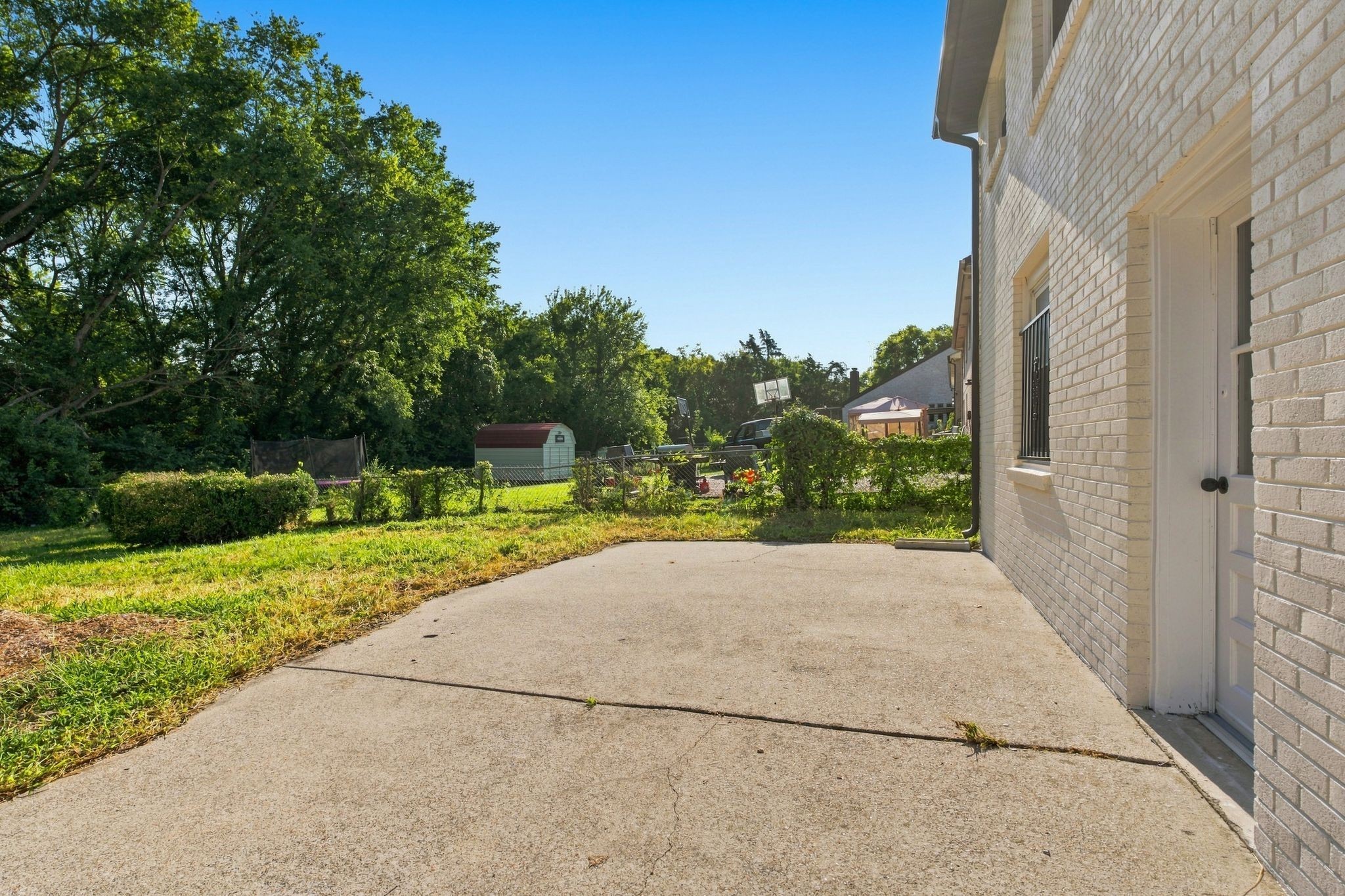 725 Roman Dr Property Photo 34