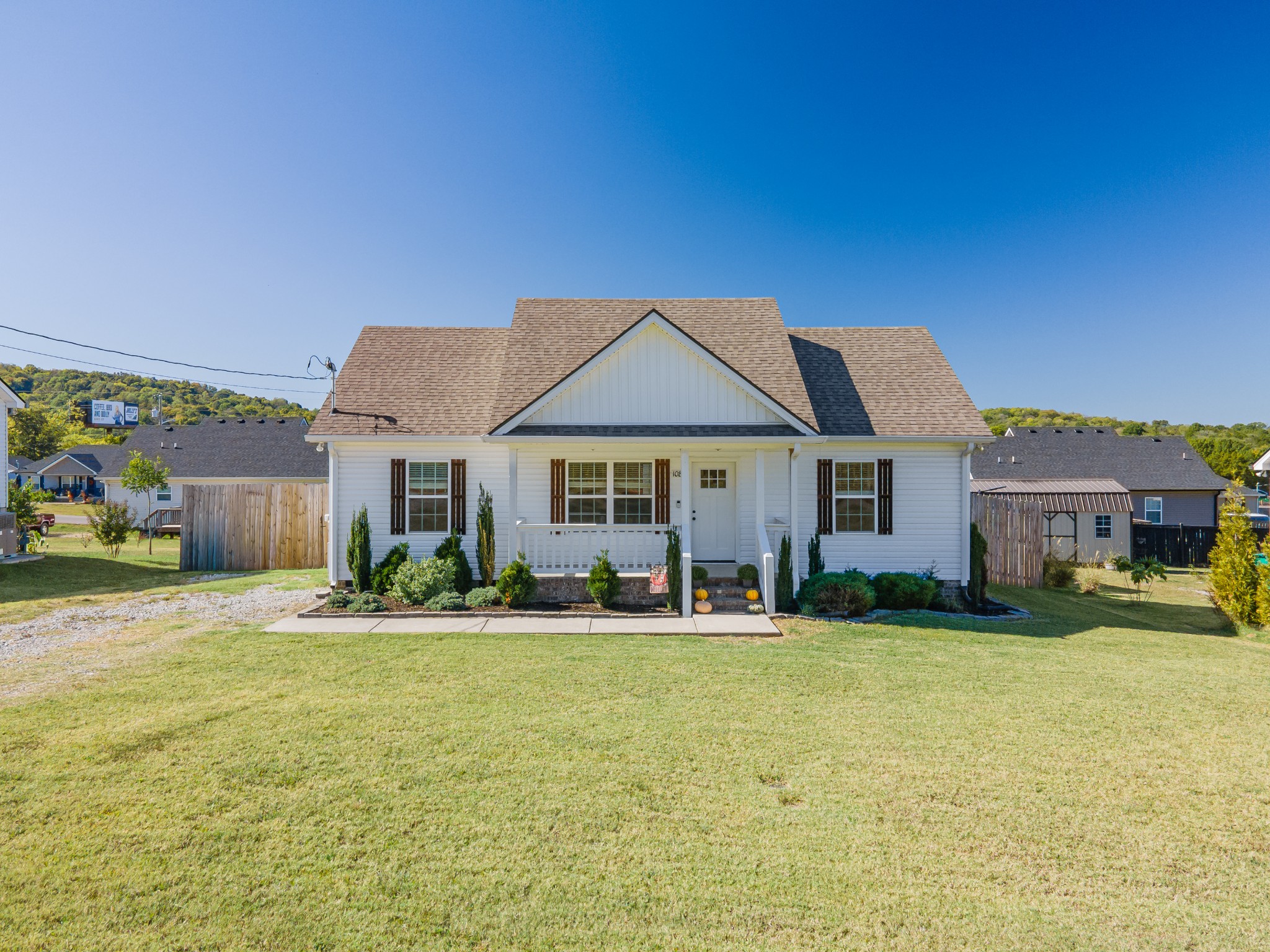 1089 Globe Rd Property Photo 1