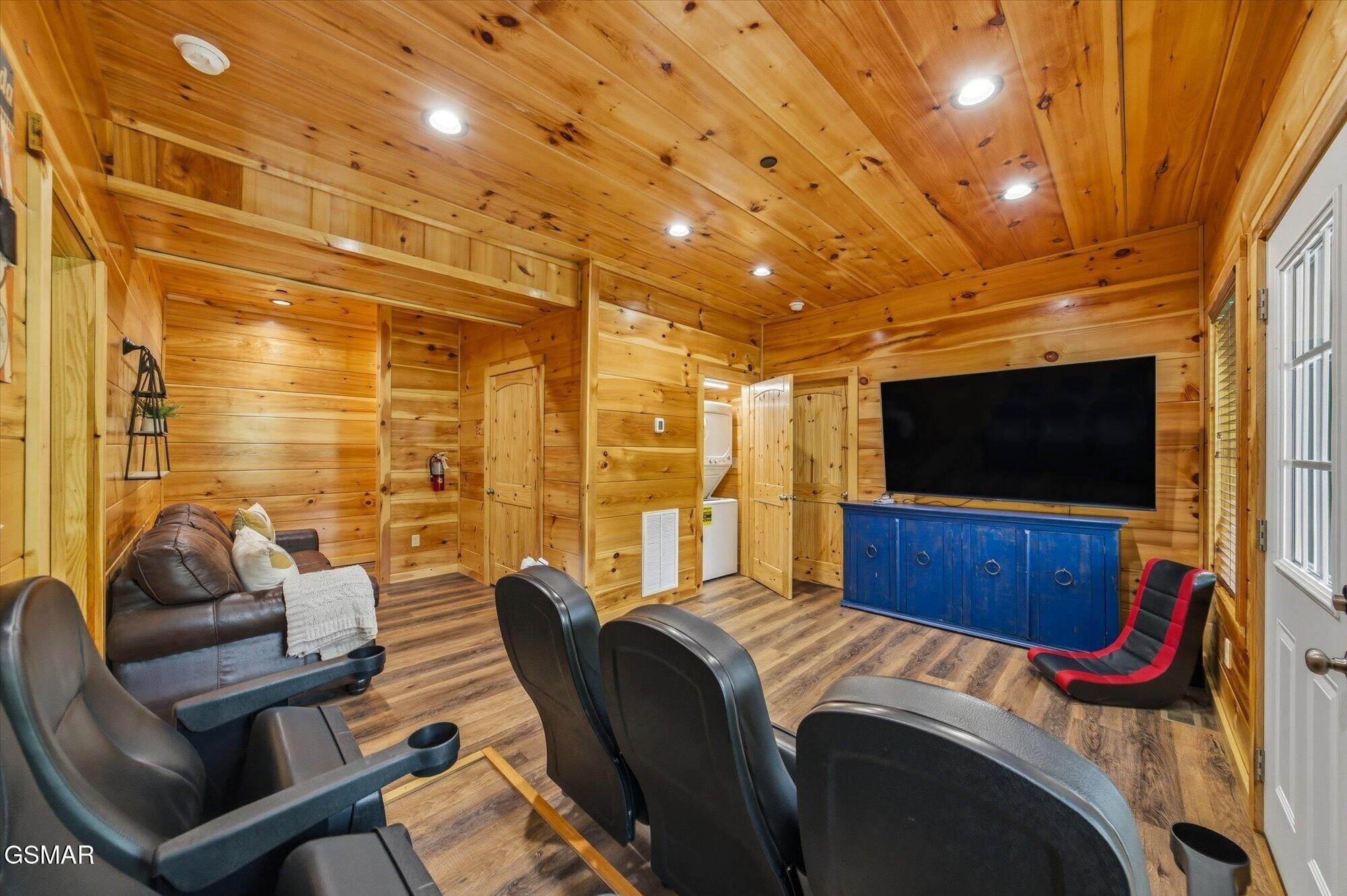 2933 Fiddlers Creek Way Property Photo 36