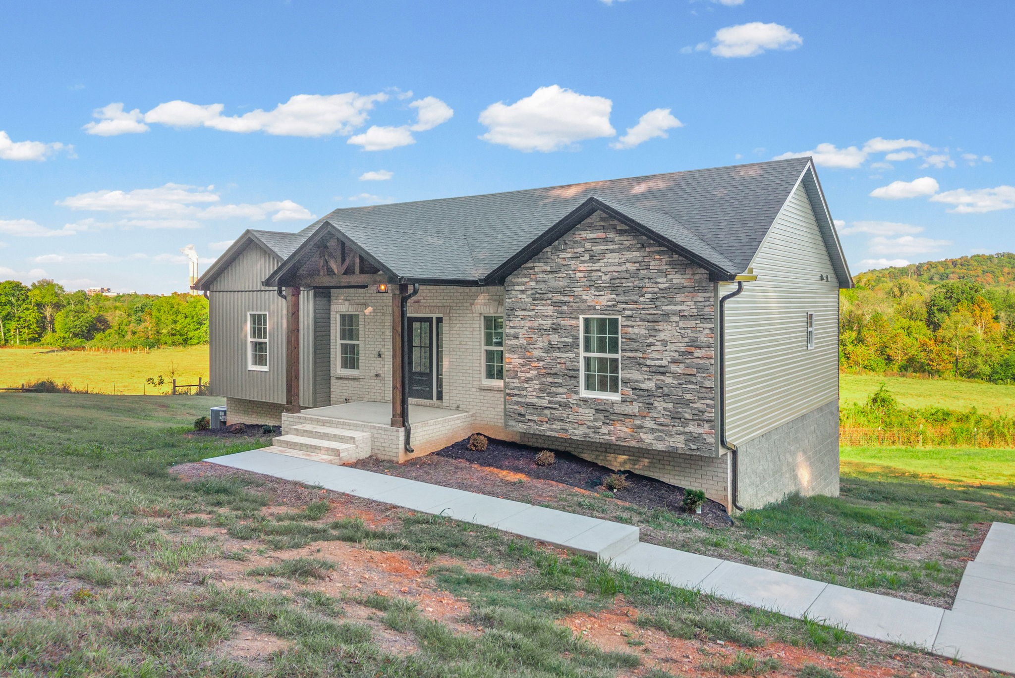 476 Buckeye Road Property Photo 2