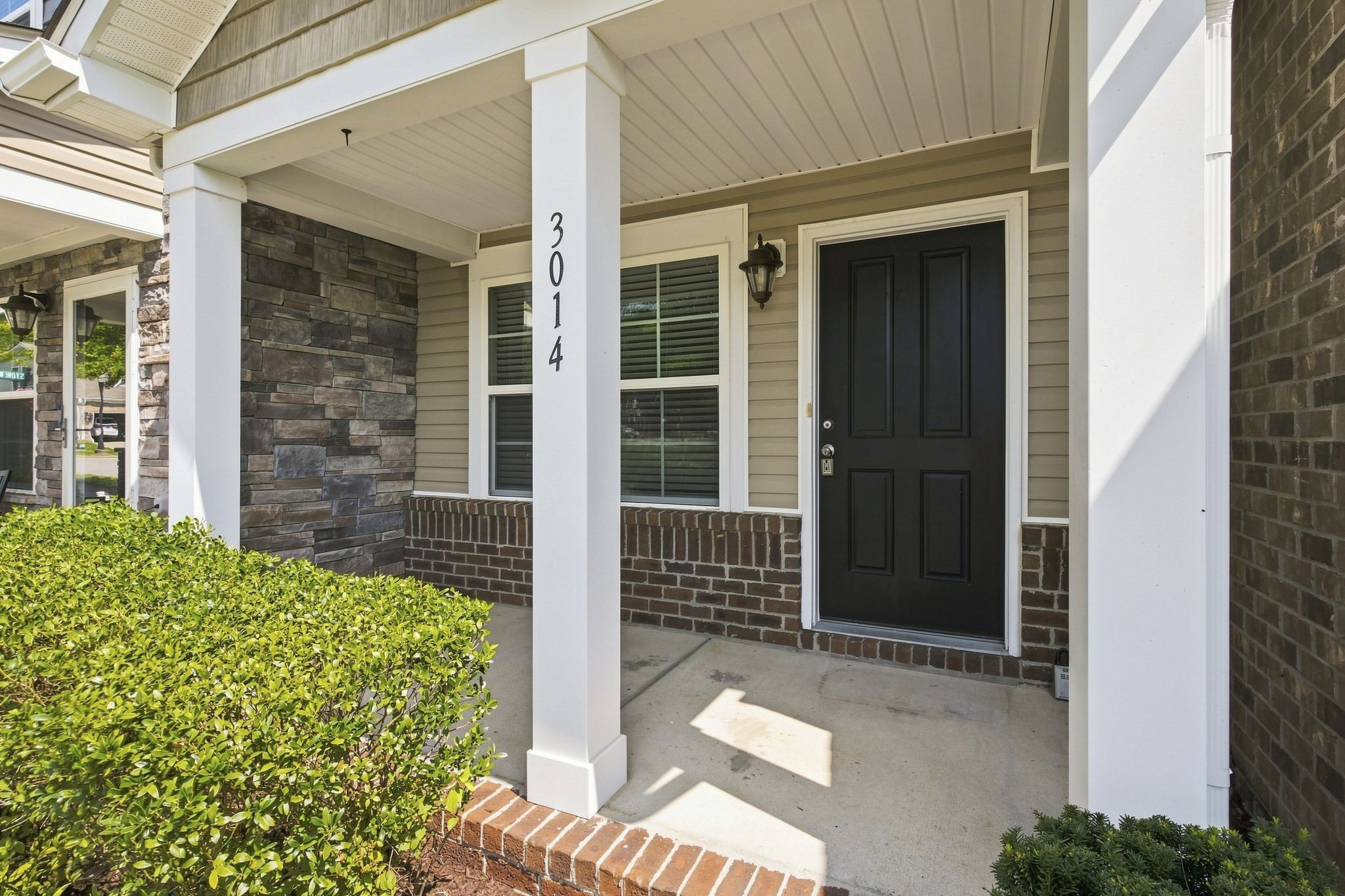 3014 Friars Trl Property Photo 2