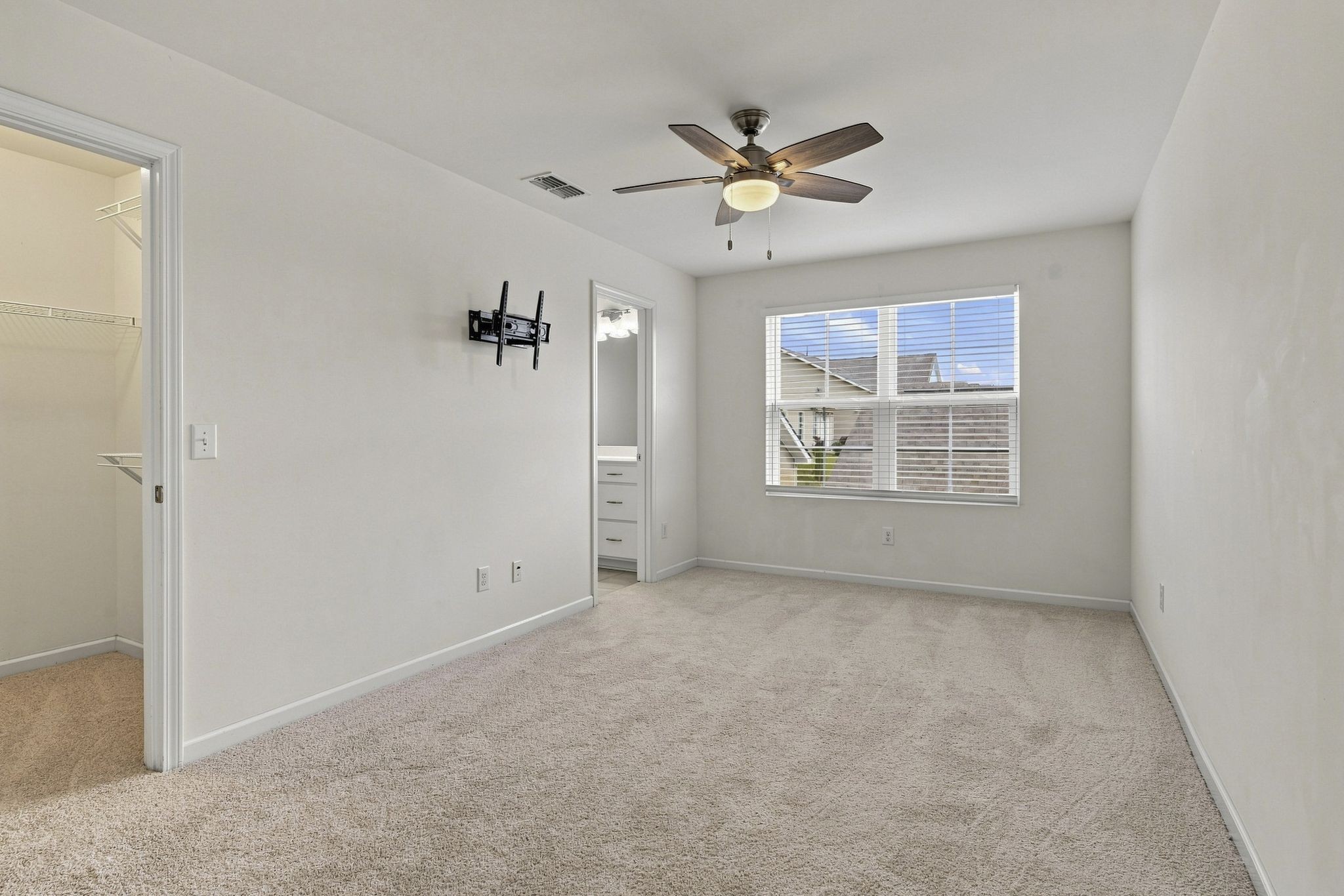 3014 Friars Trl Property Photo 17