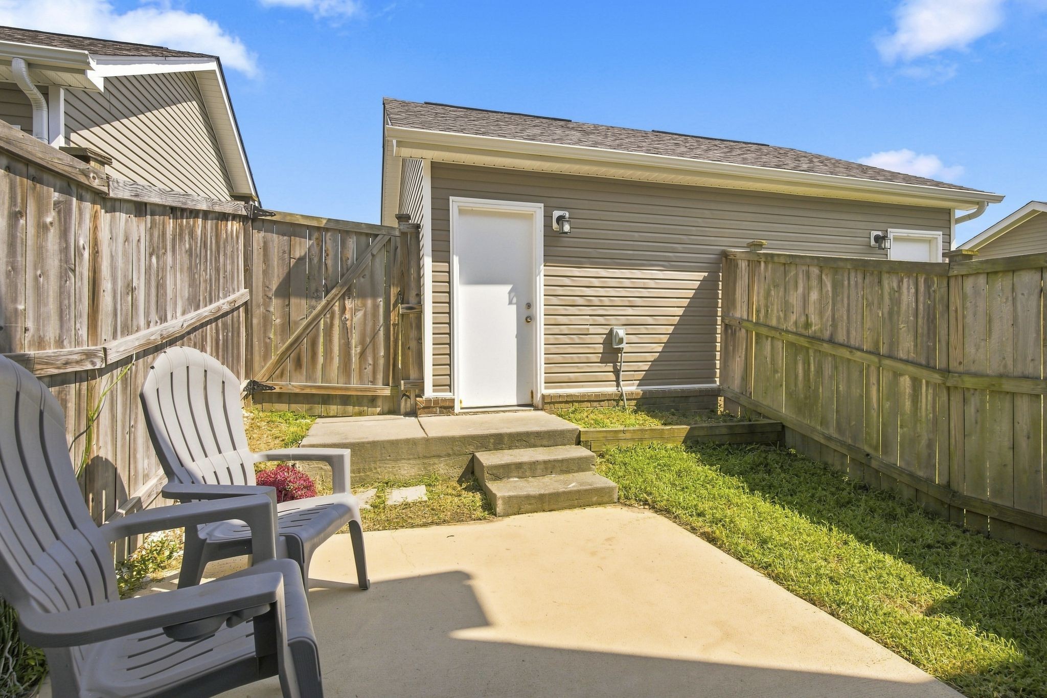 3014 Friars Trl Property Photo 22