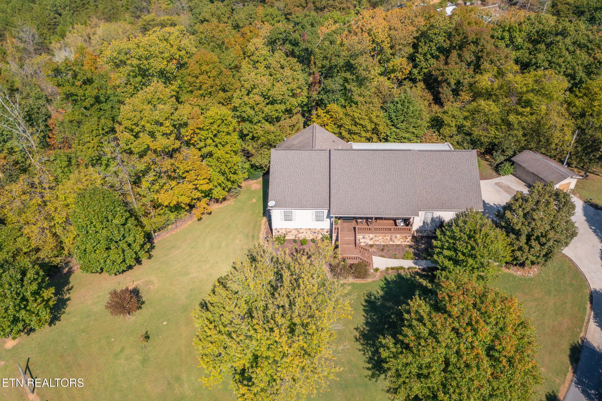1668 Deerwood Rd Property Photo 43