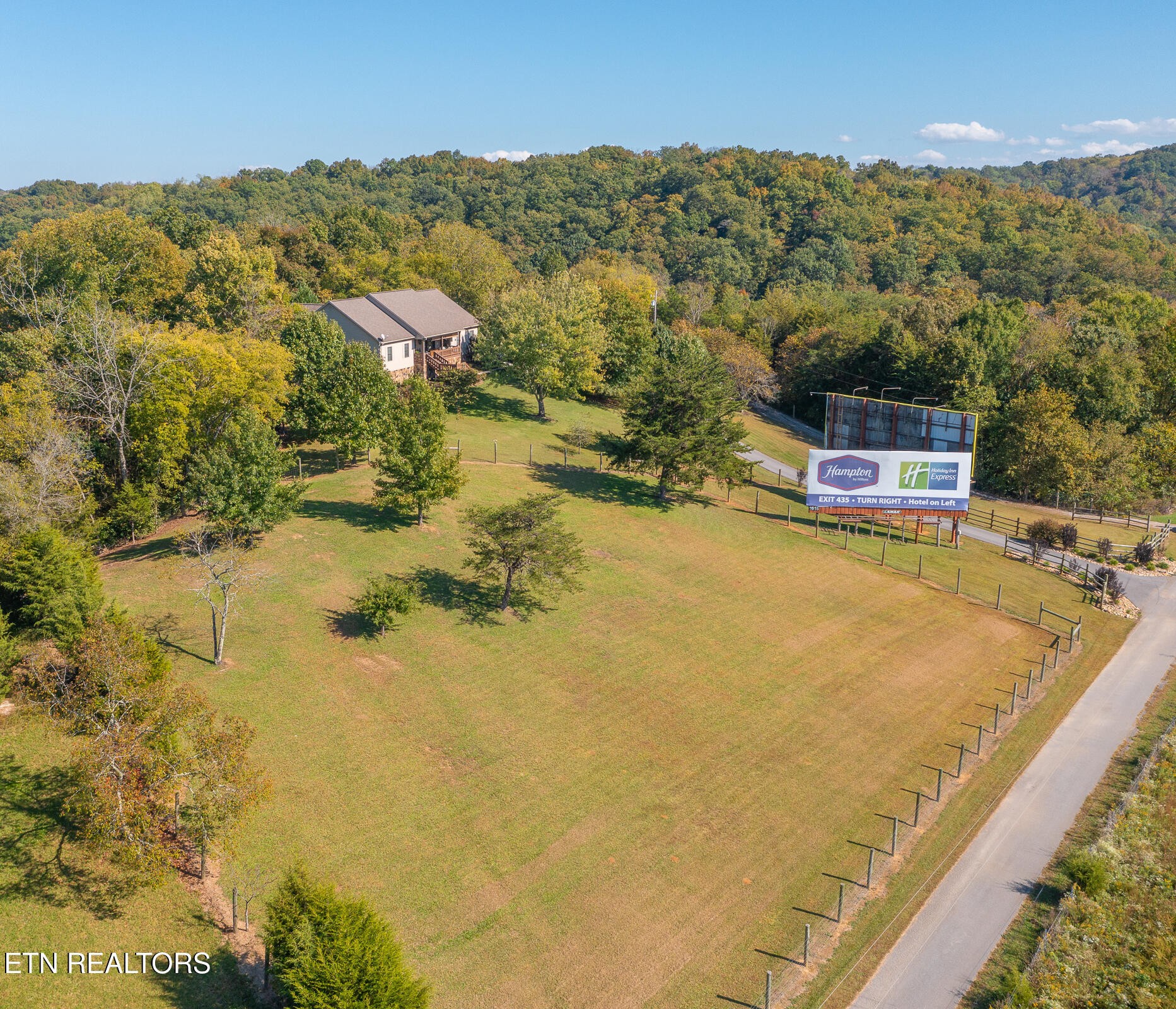 1668 Deerwood Rd Property Photo 47