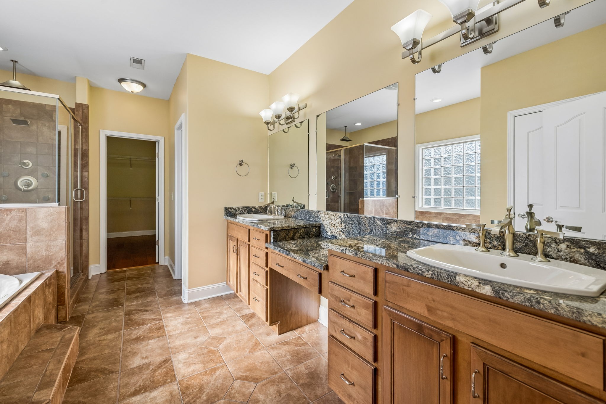 600 Lakemeade Pt Property Photo 25