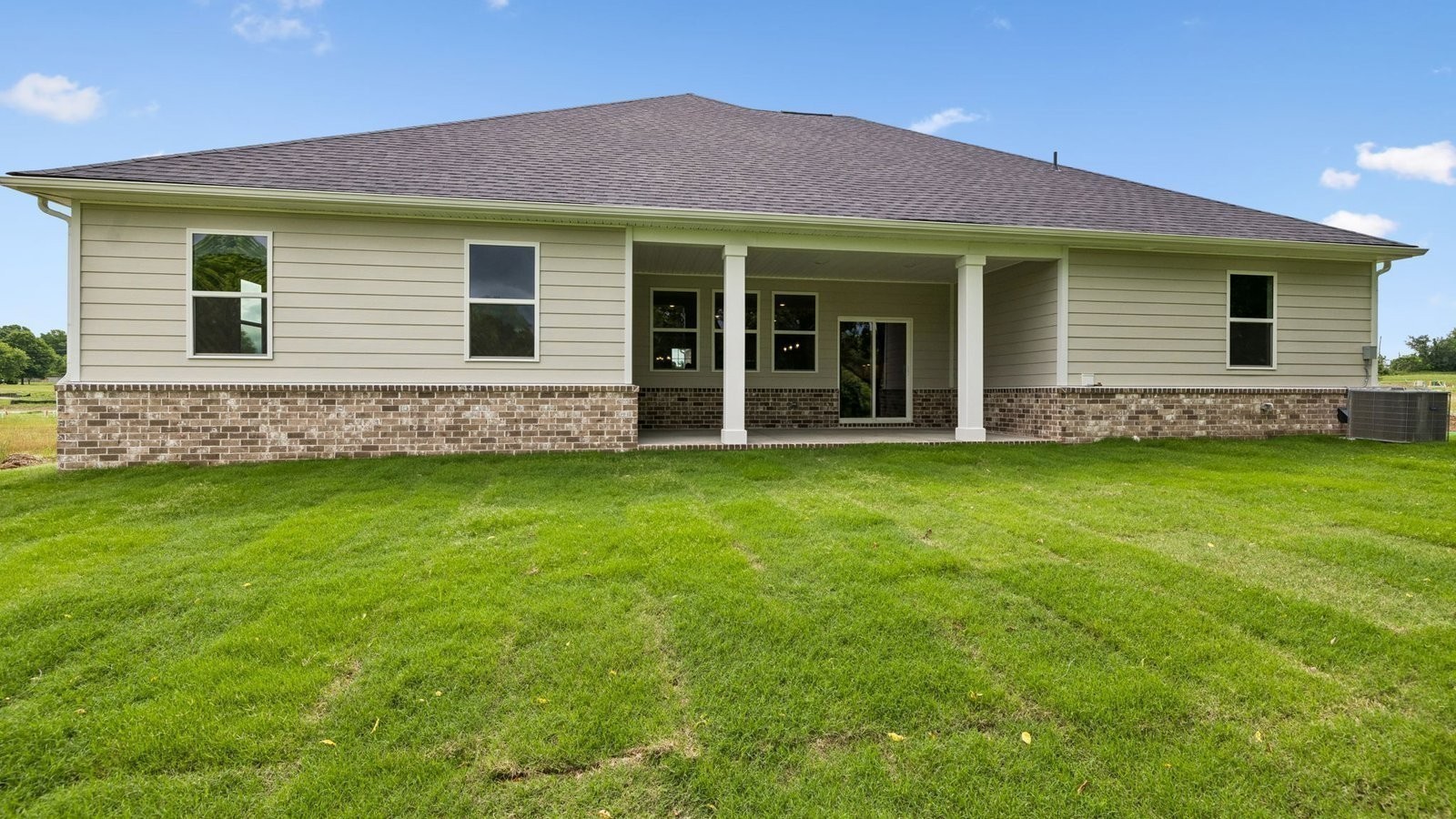 329 Harvest Point Blvd Property Photo 65