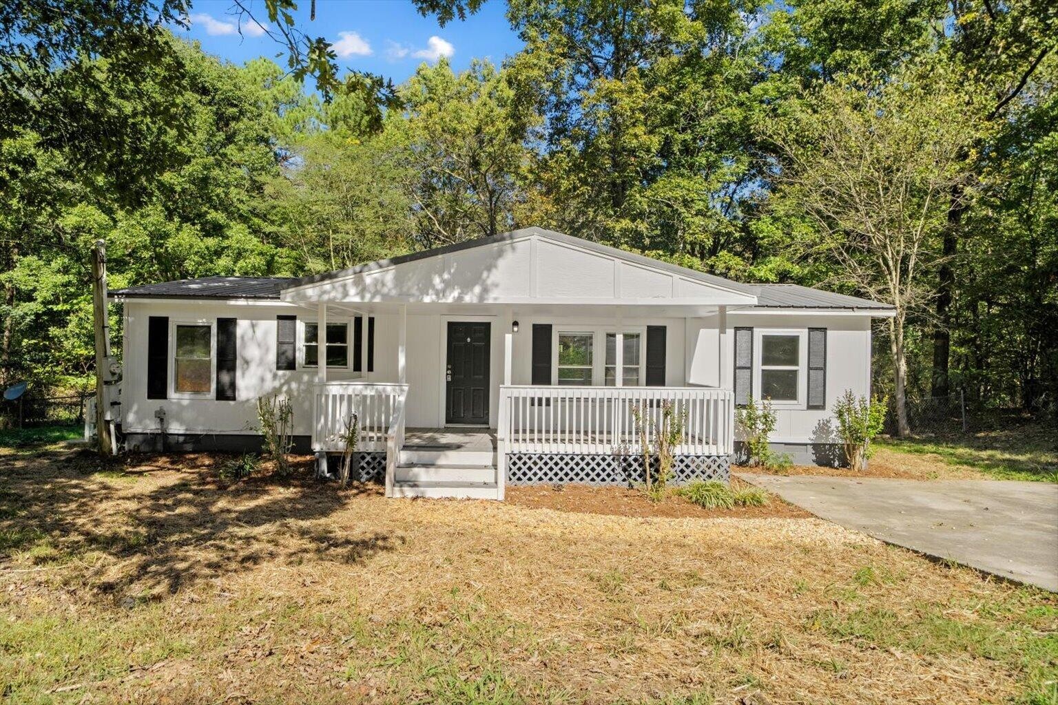 120 Forest Hill Drive Property Photo 1