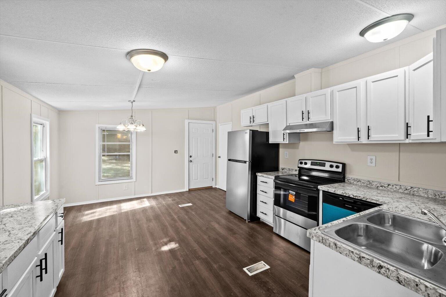 120 Forest Hill Drive Property Photo 11