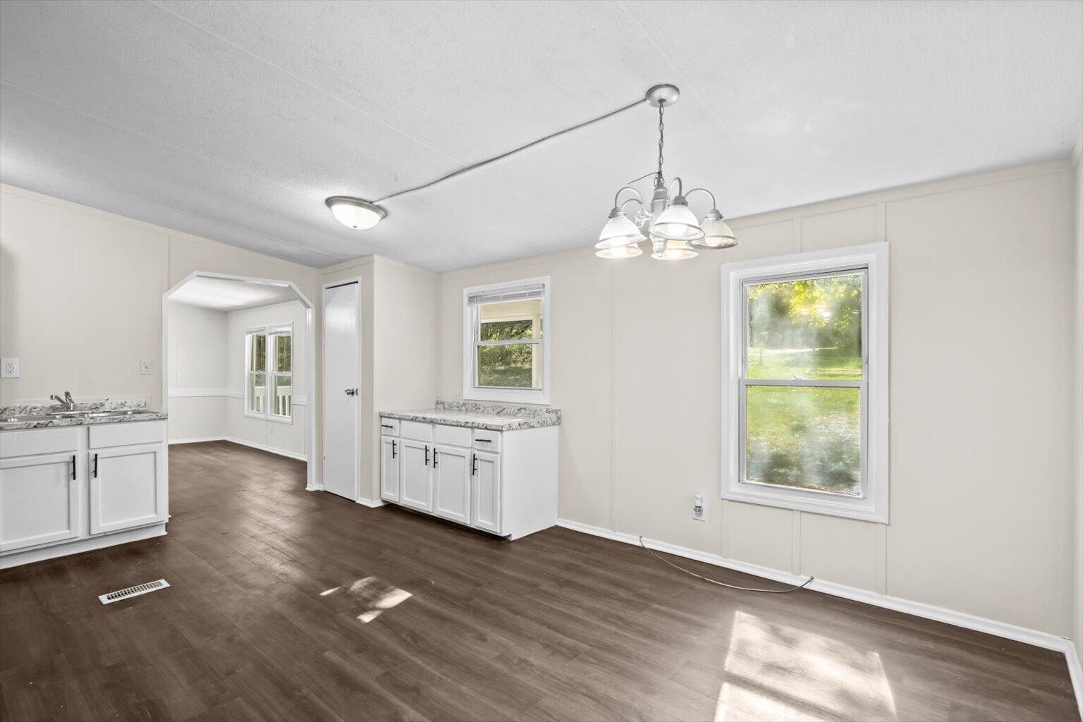 120 Forest Hill Drive Property Photo 14