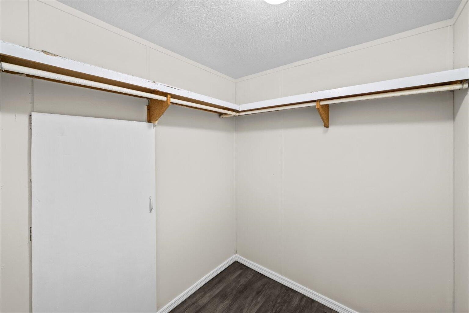 120 Forest Hill Drive Property Photo 18