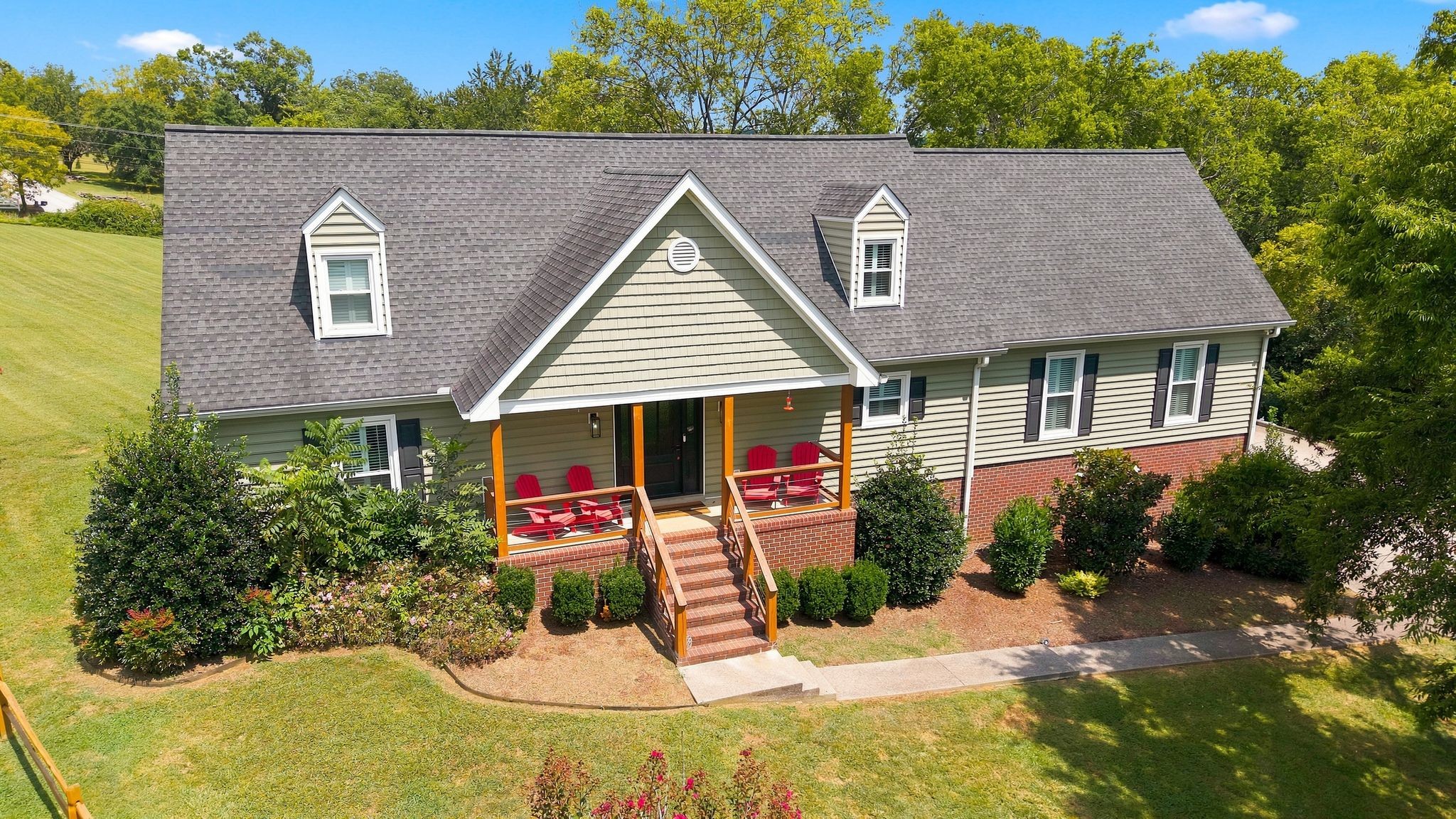 1115 Jensen Ln Property Photo 3