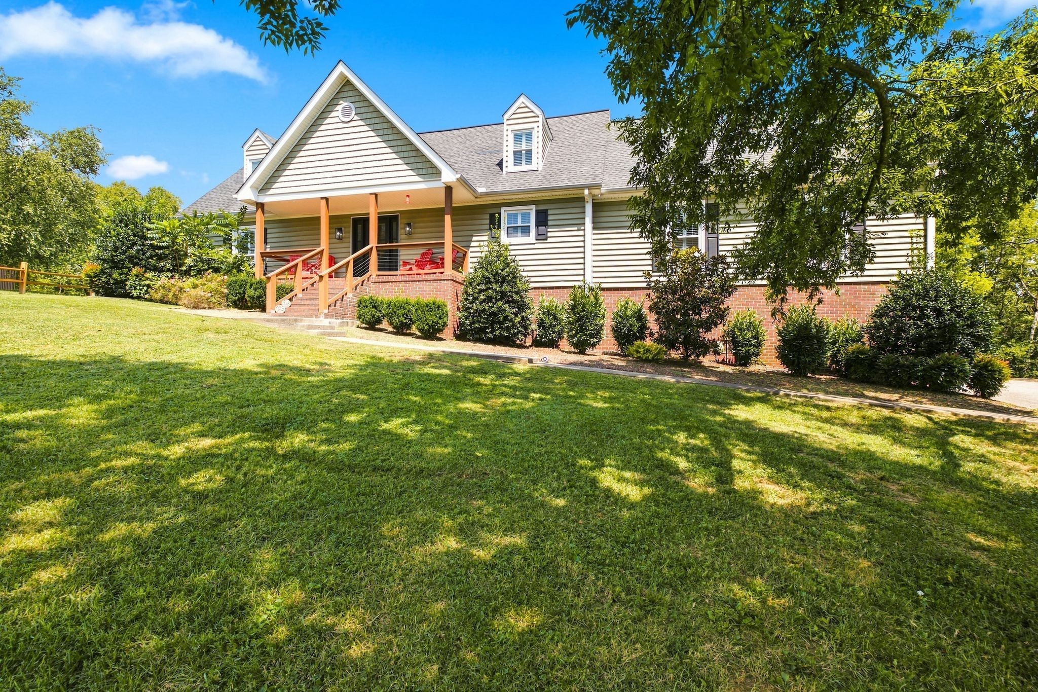 1115 Jensen Ln Property Photo 4