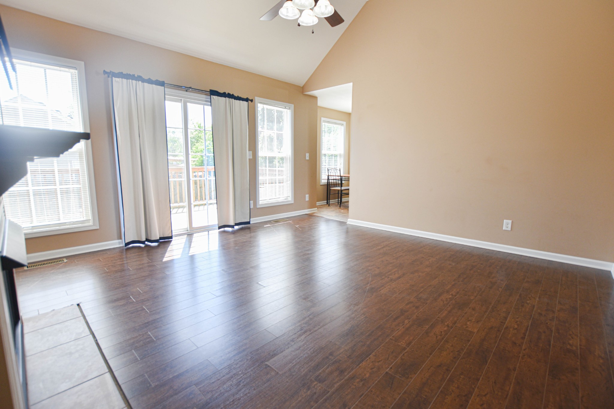 1029 Freedom Drive Property Photo 4