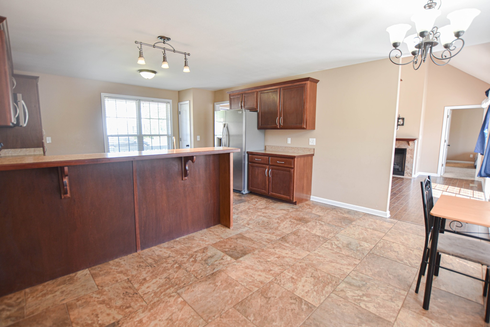 1029 Freedom Drive Property Photo 7