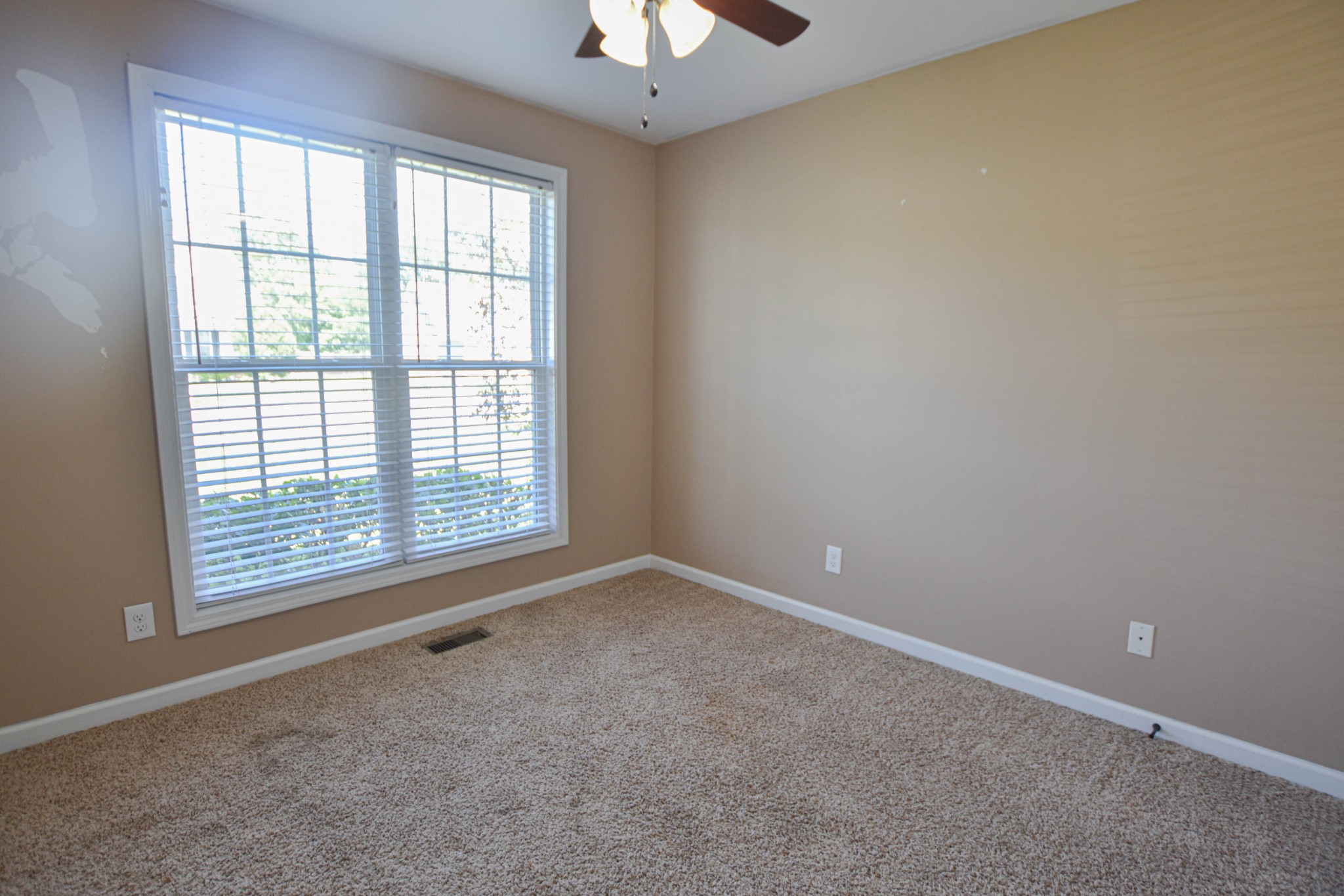 1029 Freedom Drive Property Photo 14