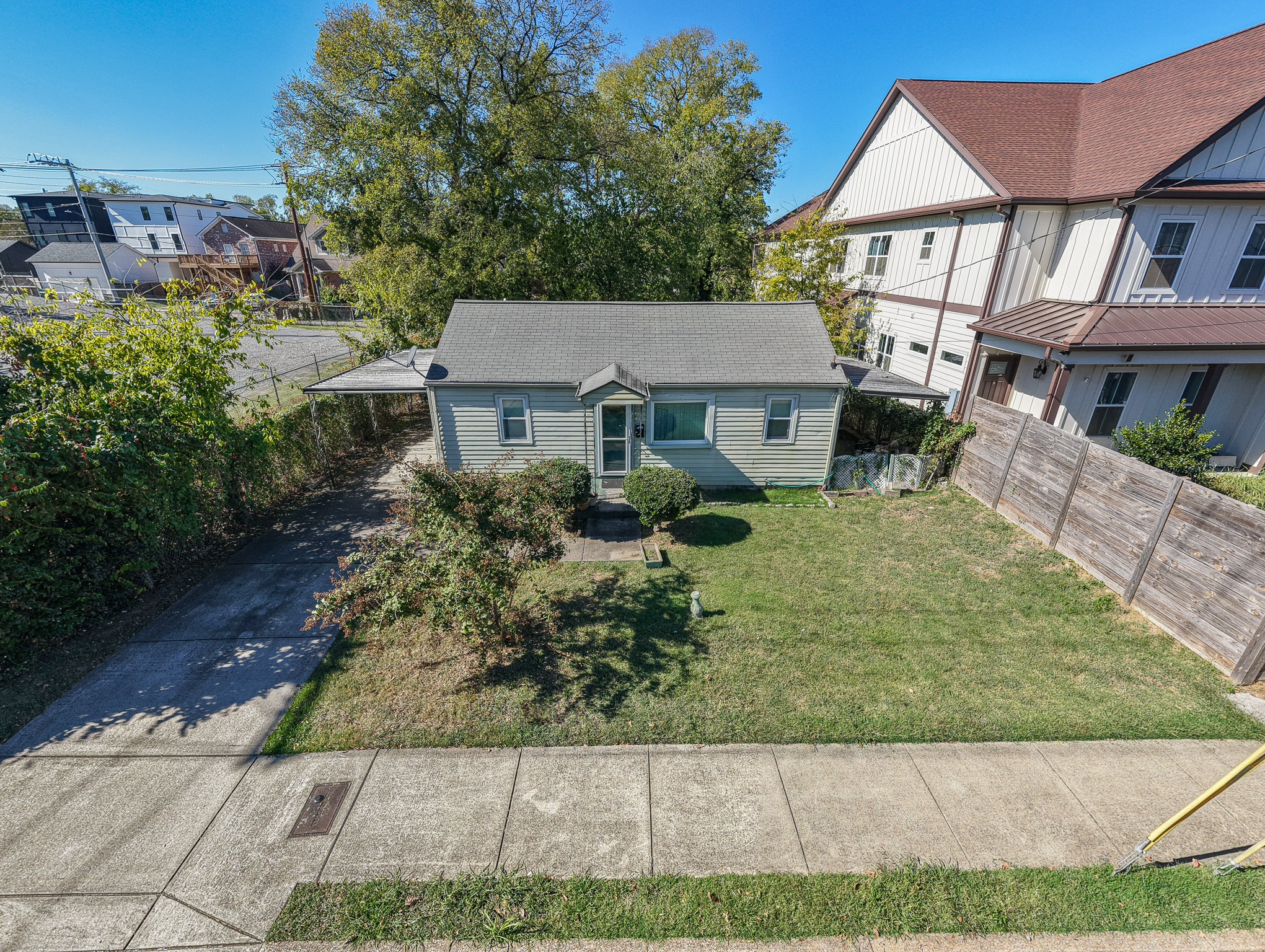 1221 14th Ave, S Property Photo 2