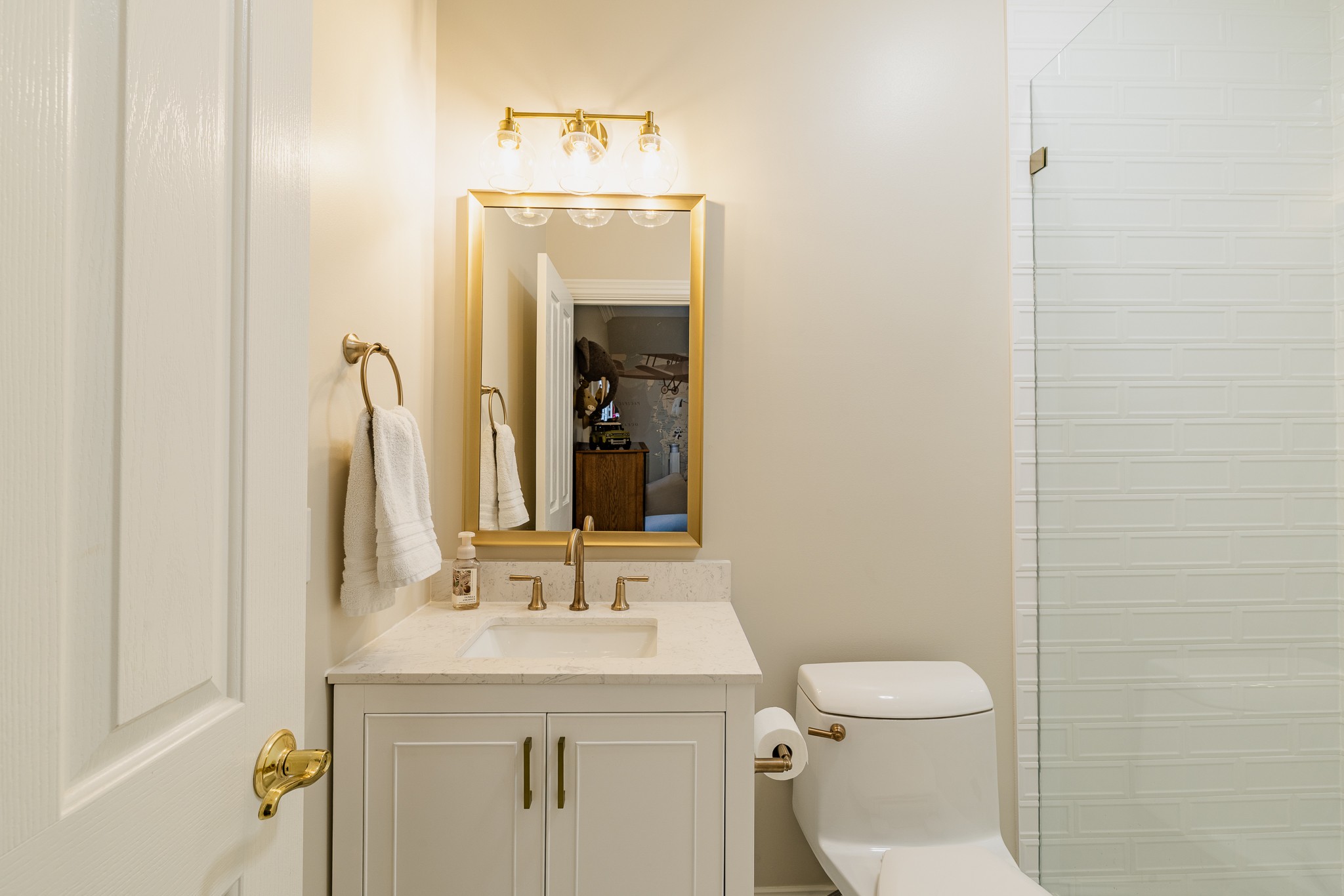 2405 Deerbourne Dr Property Photo 40