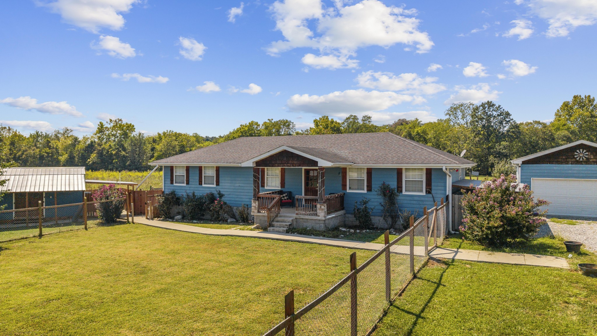 3885 Highway 231, S Property Photo 1