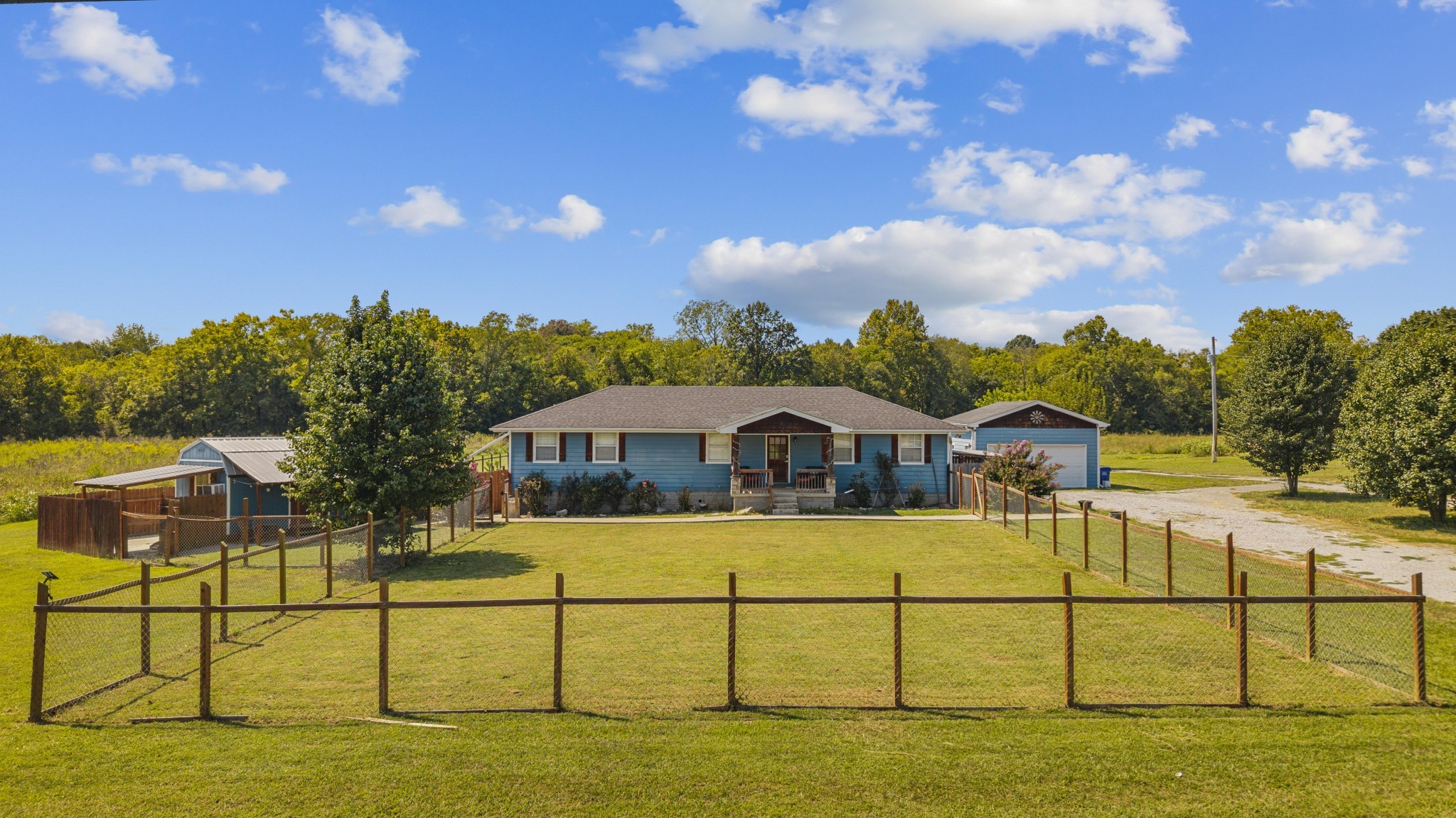 3885 Highway 231, S Property Photo 4