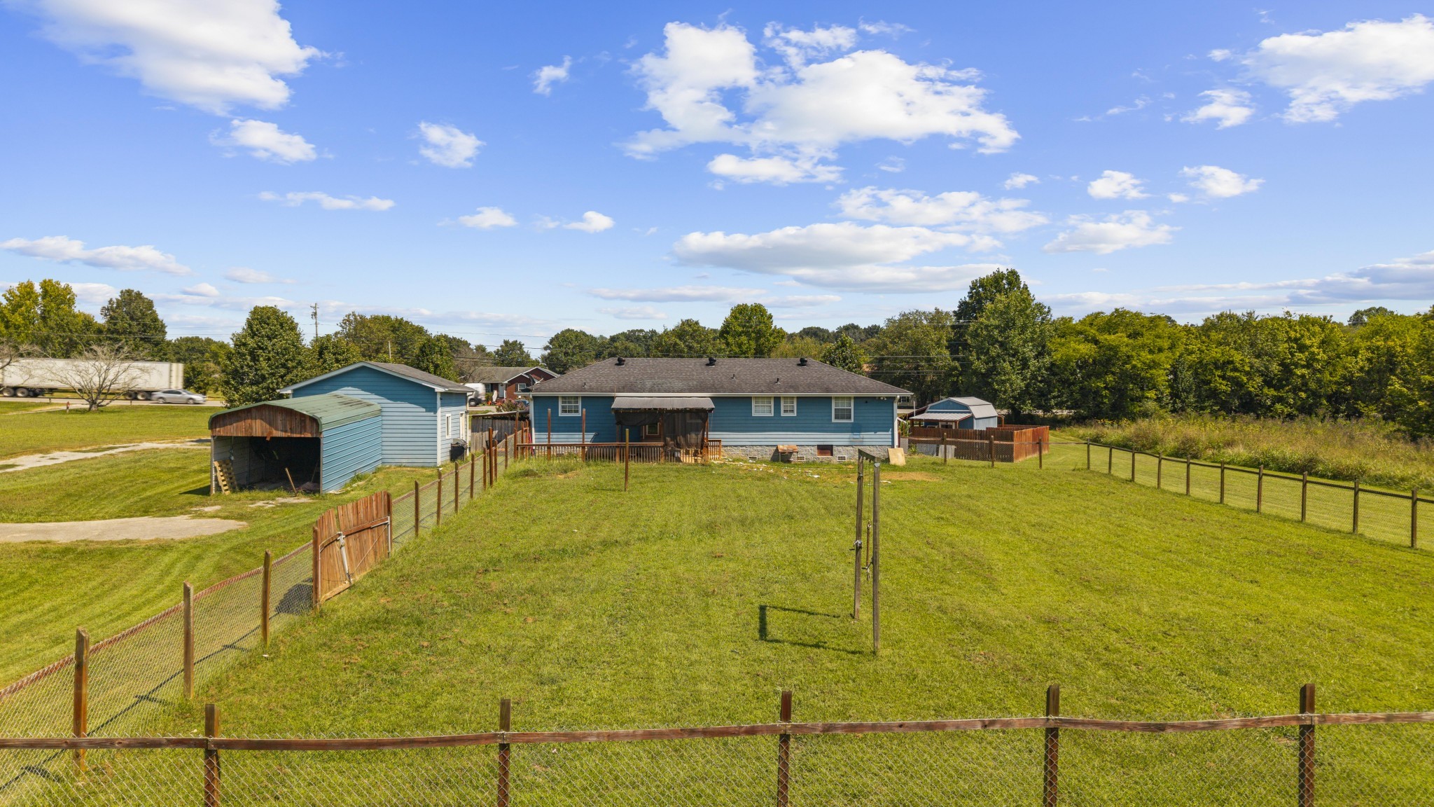 3885 Highway 231, S Property Photo 6
