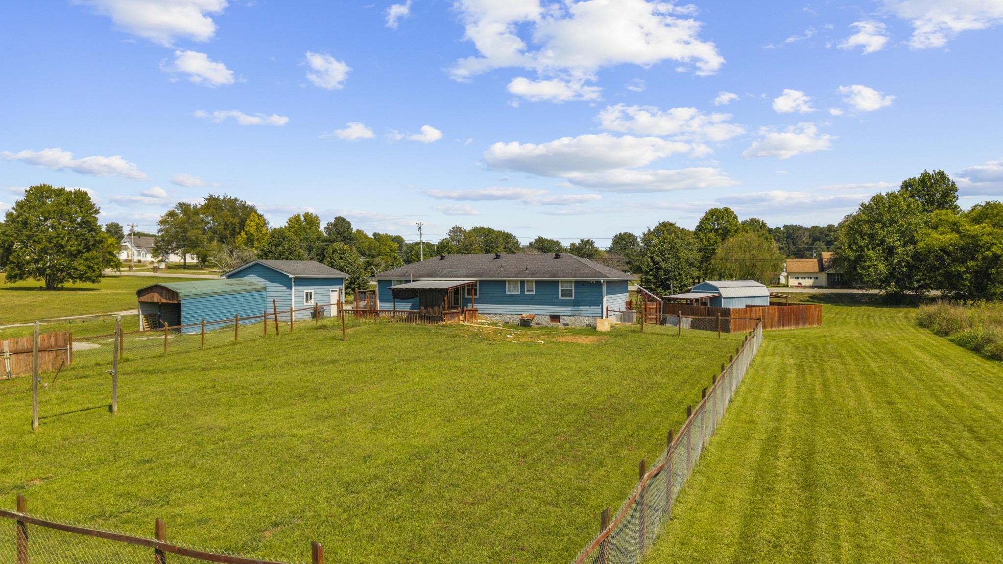 3885 Highway 231, S Property Photo 7