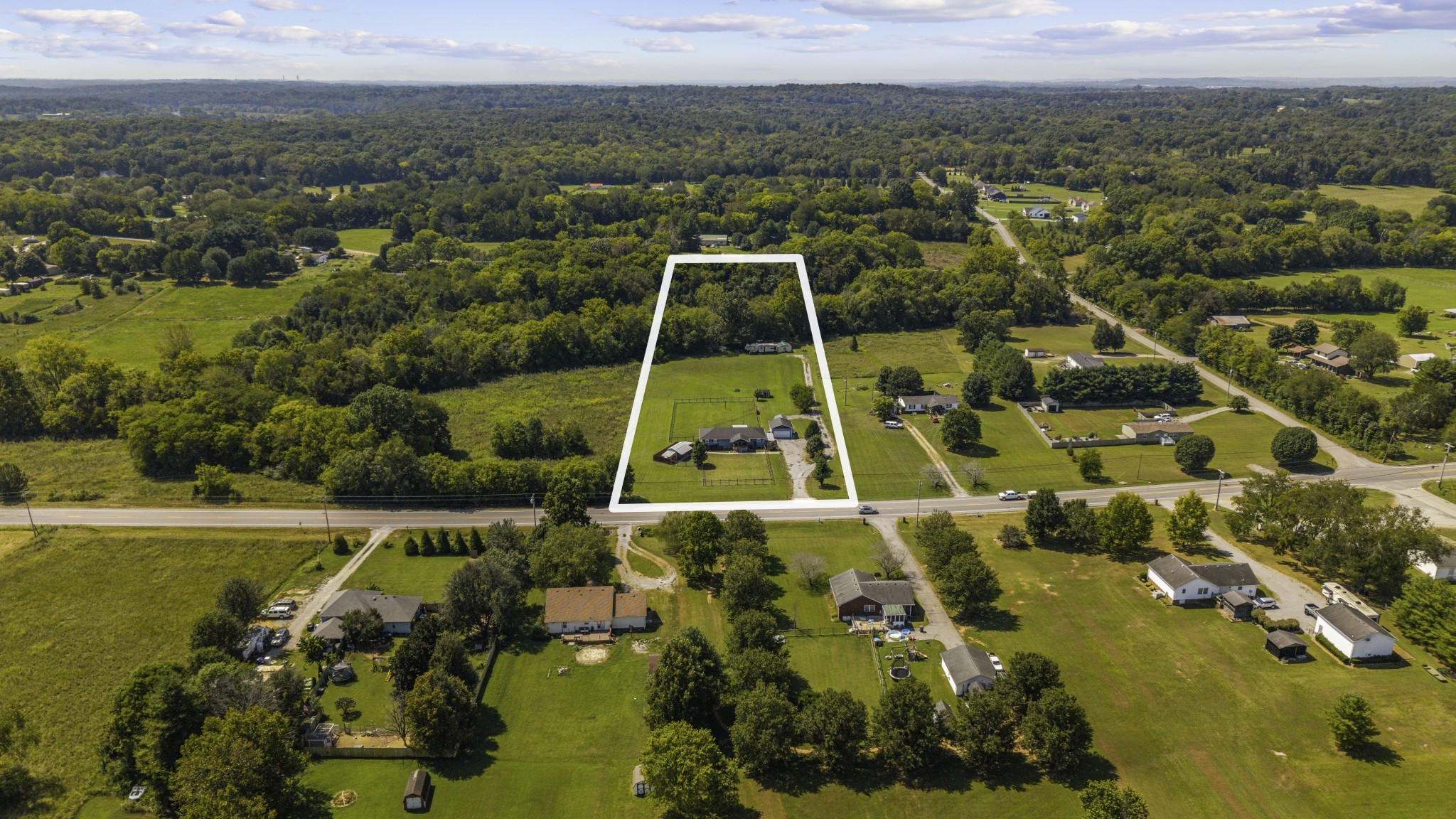 3885 Highway 231, S Property Photo 9