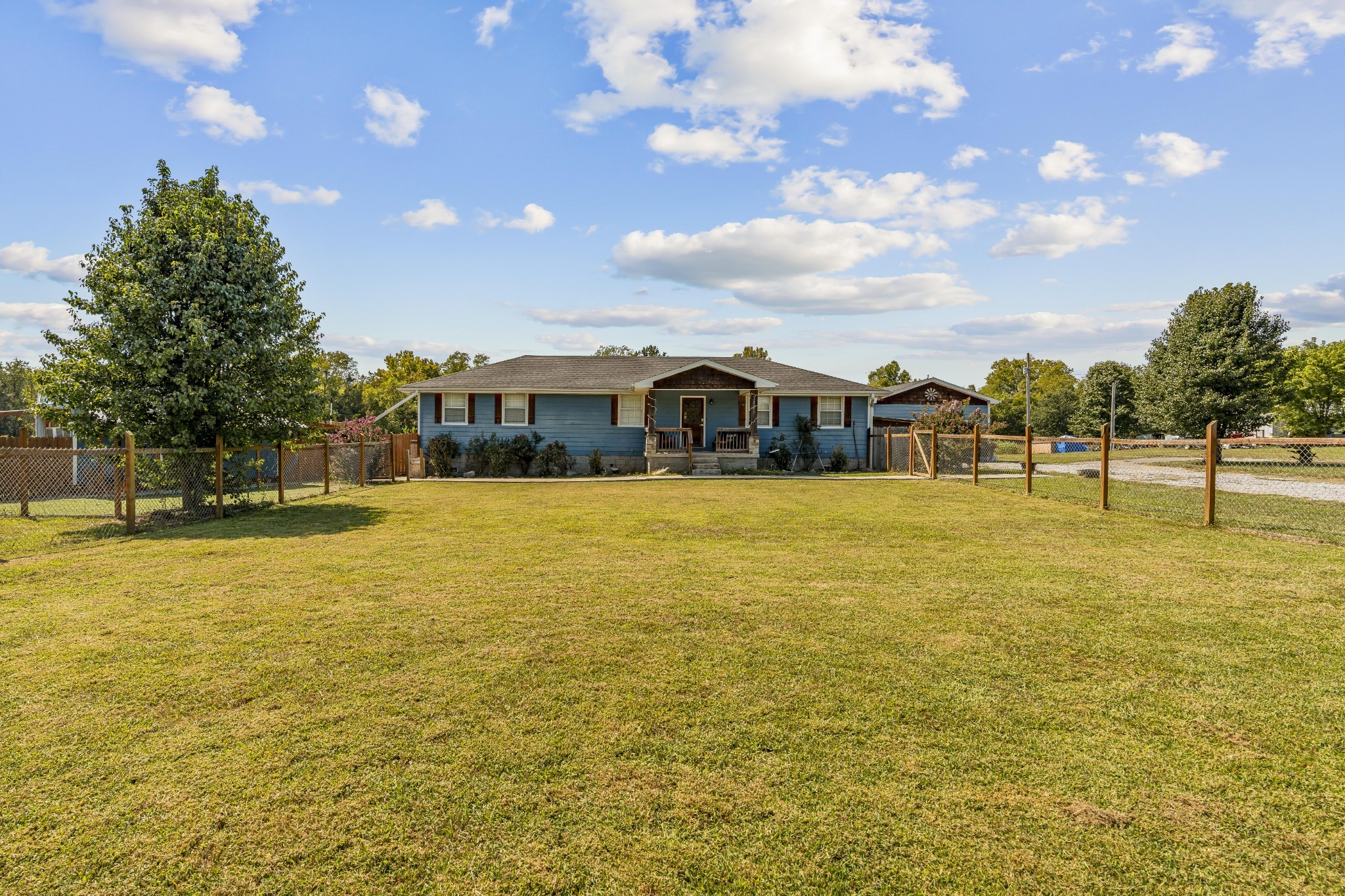 3885 Highway 231, S Property Photo 31
