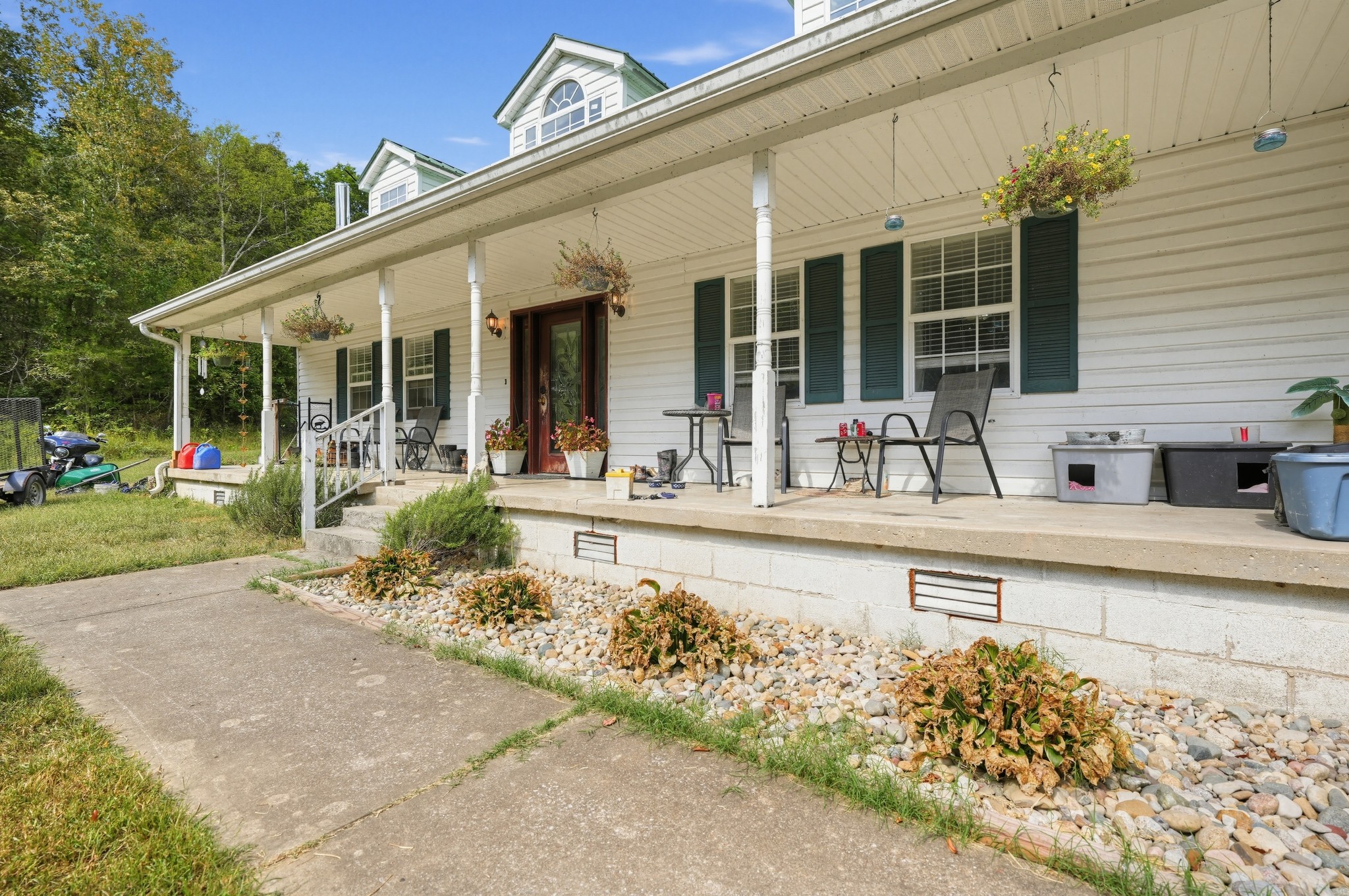 607 Hulsey Branch Rd Property Photo 2