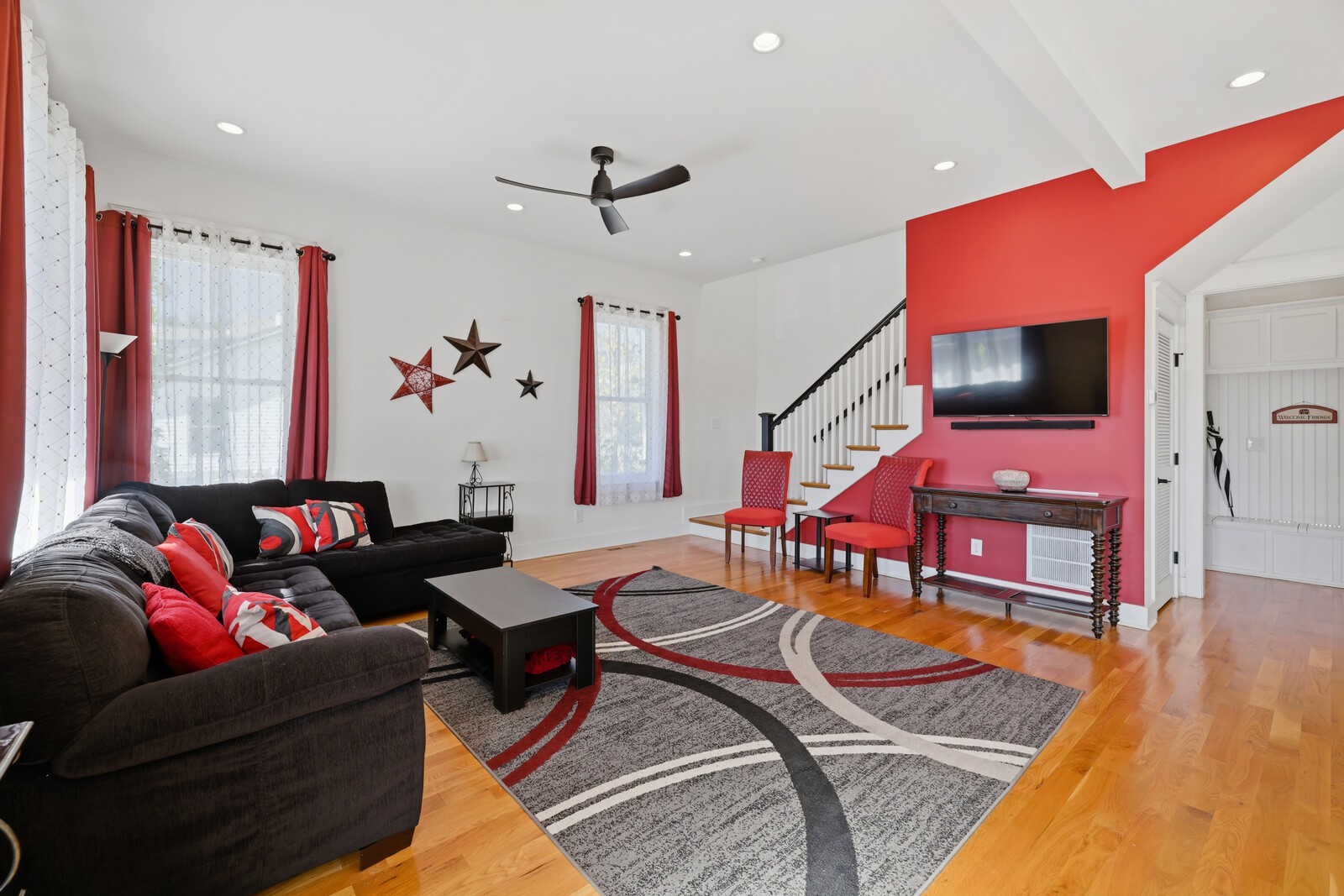 1830 5th Ave, N Property Photo 9