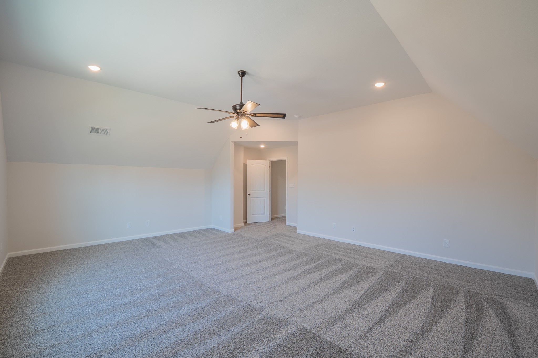 242 Autumnwood Farms Property Photo 17