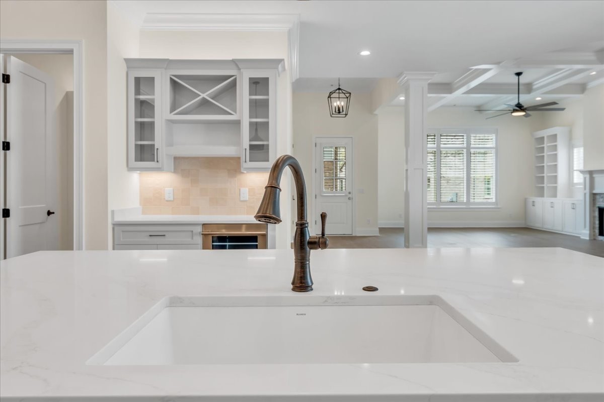 312 Flag Court Property Photo 14