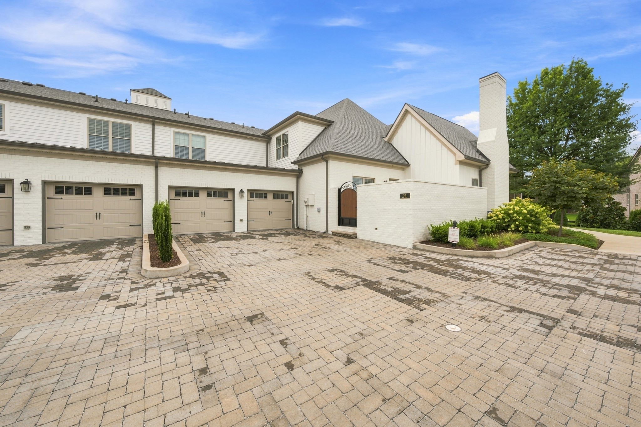 312 Flag Court Property Photo 29