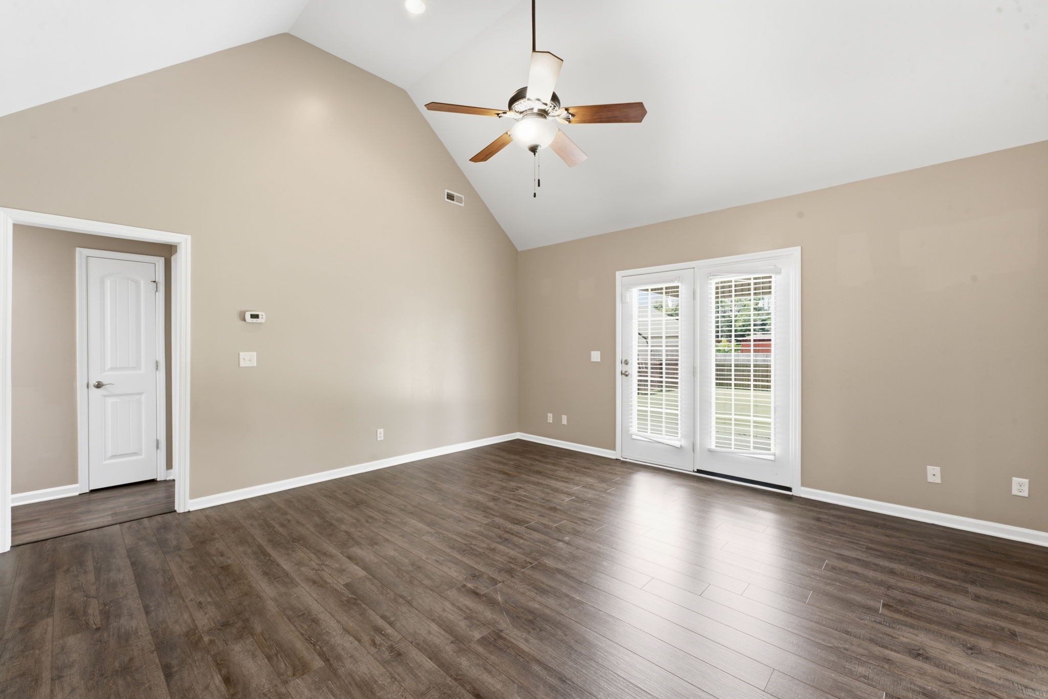1305 Round Rock Dr Property Photo 14