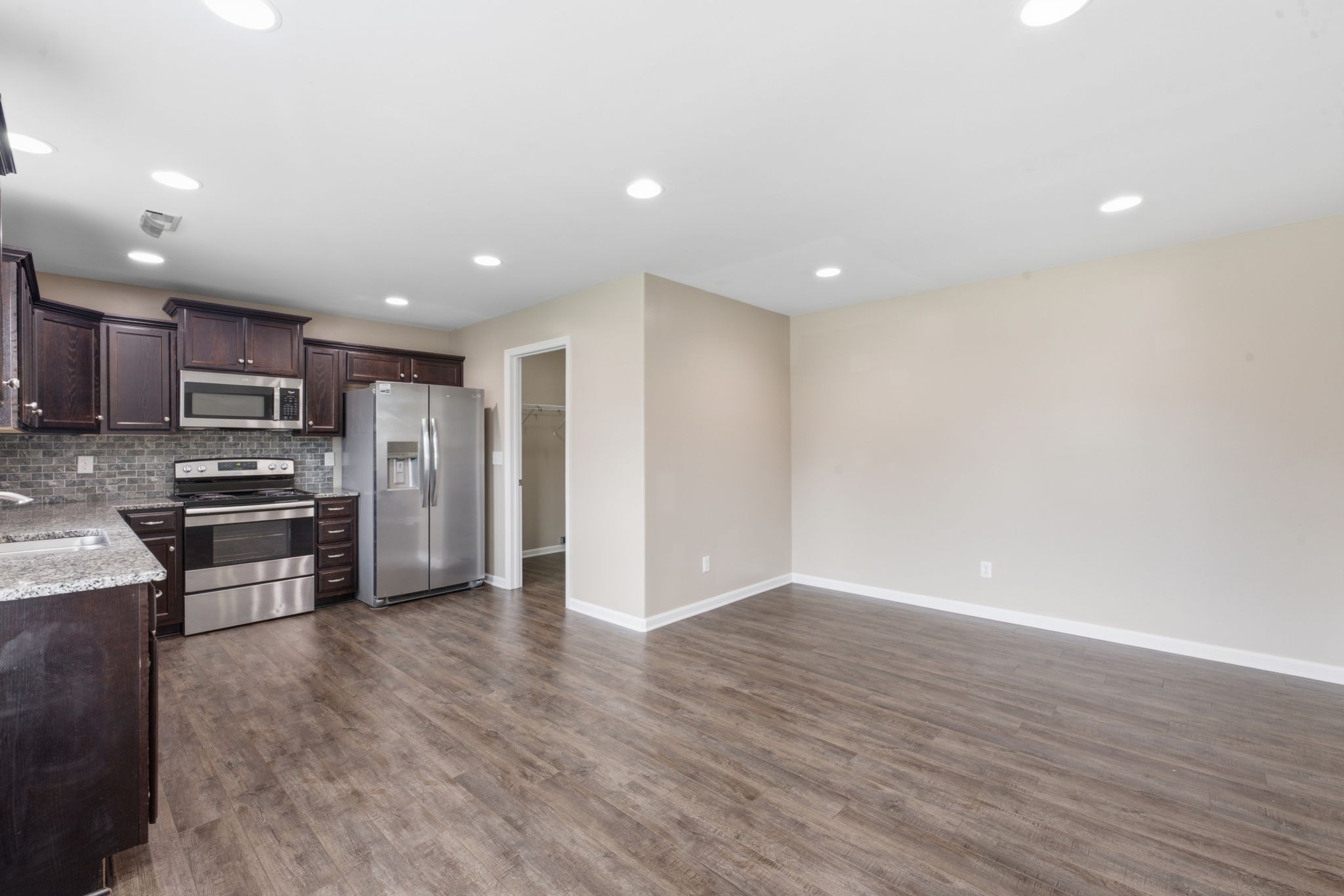 1305 Round Rock Dr Property Photo 18