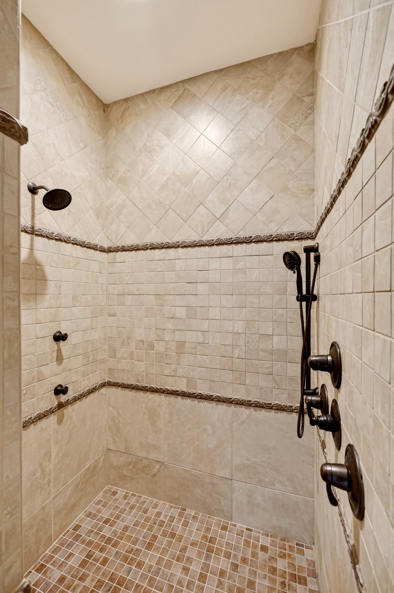 1611 Plantation Cir Property Photo 29