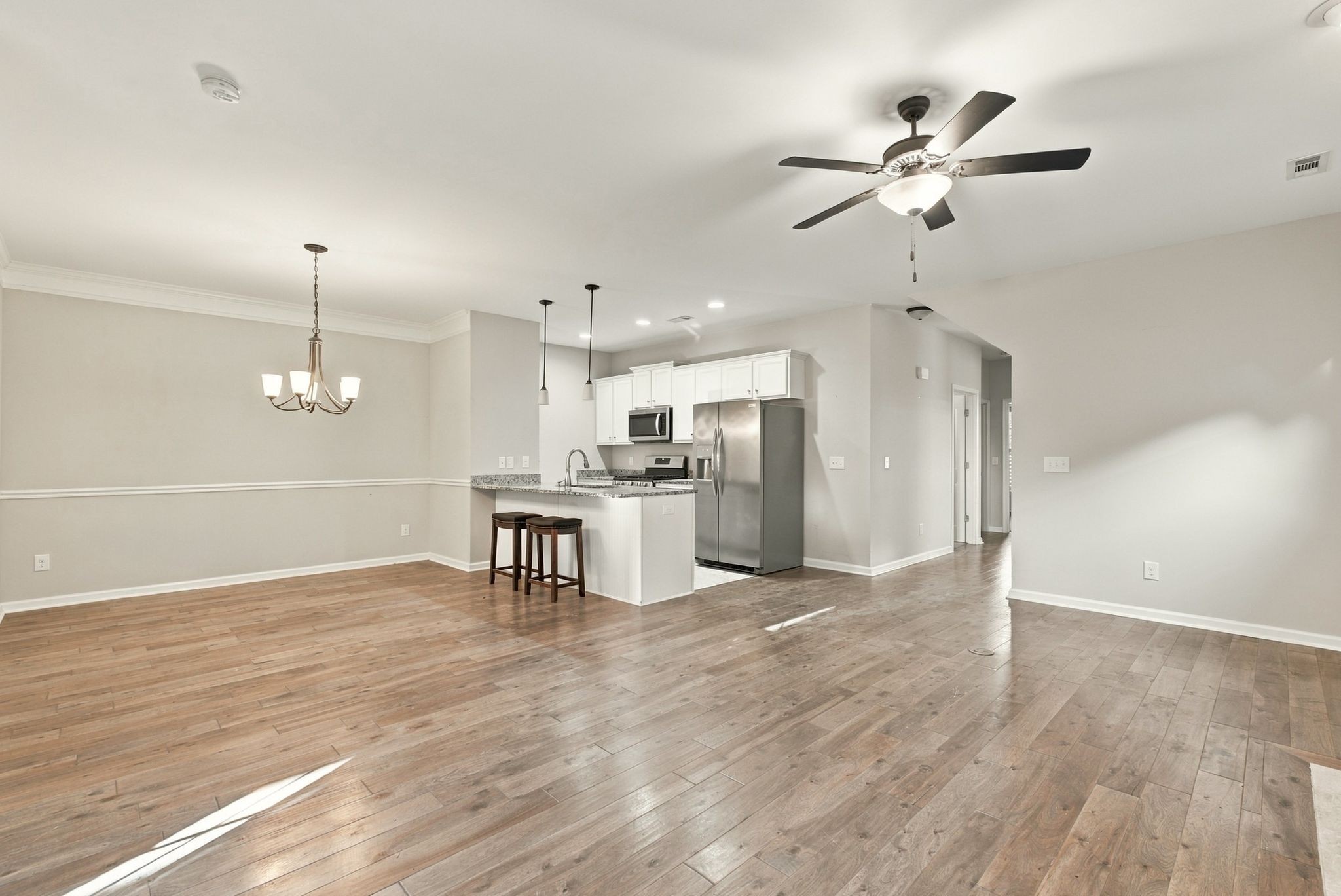 1068 Ambling Way Property Photo 6