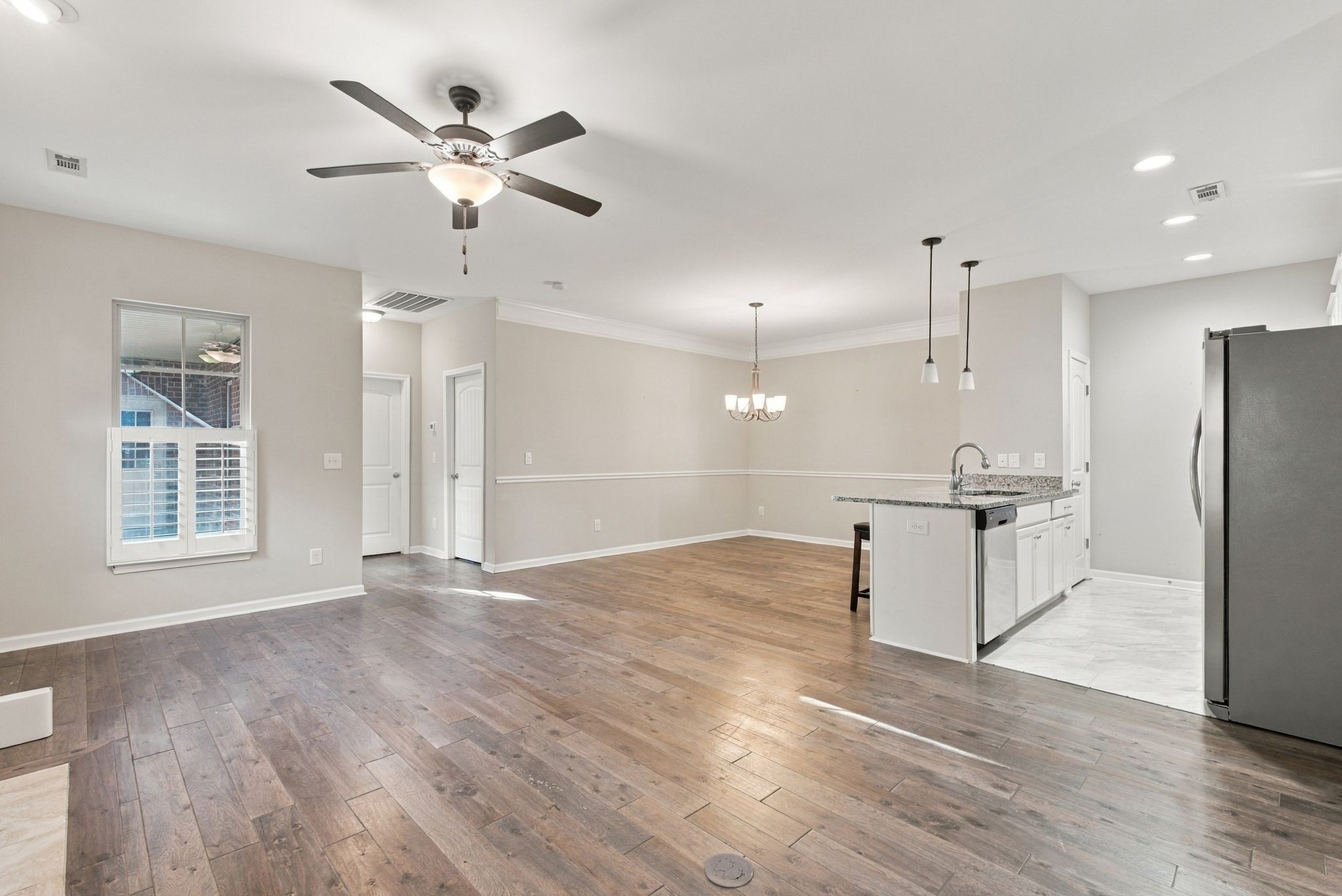 1068 Ambling Way Property Photo 7