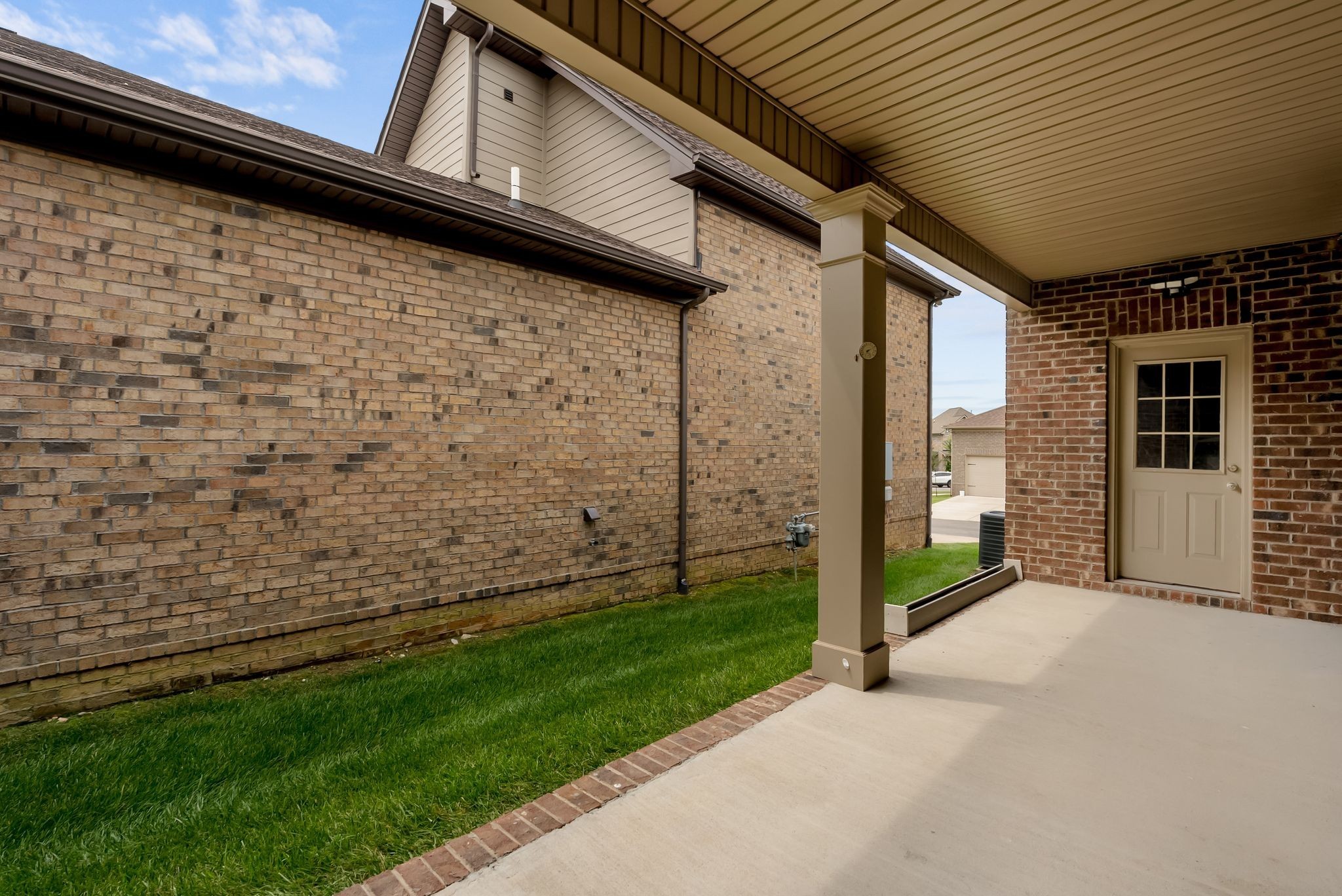1068 Ambling Way Property Photo 38