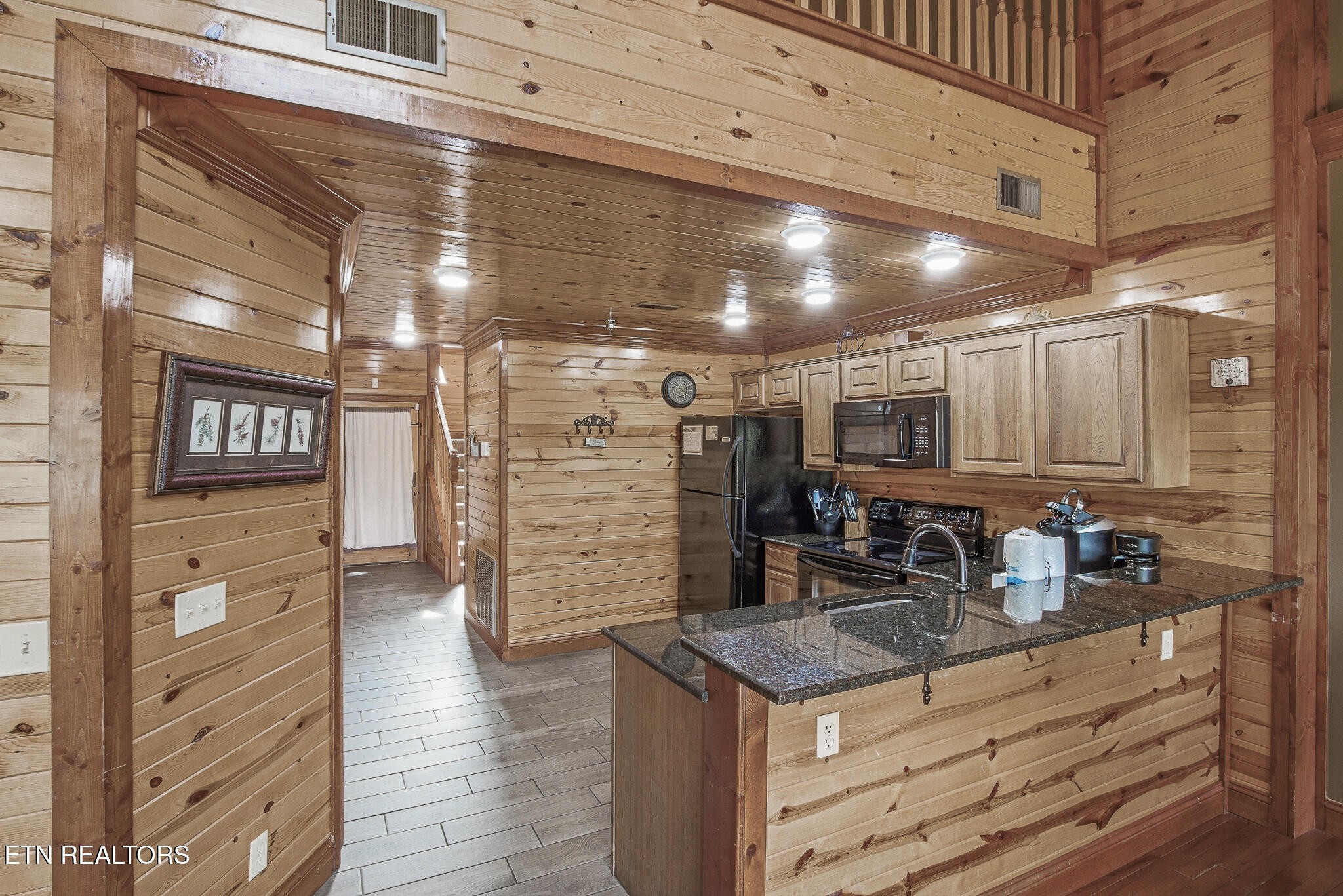 460 Big Bear Way Property Photo 6