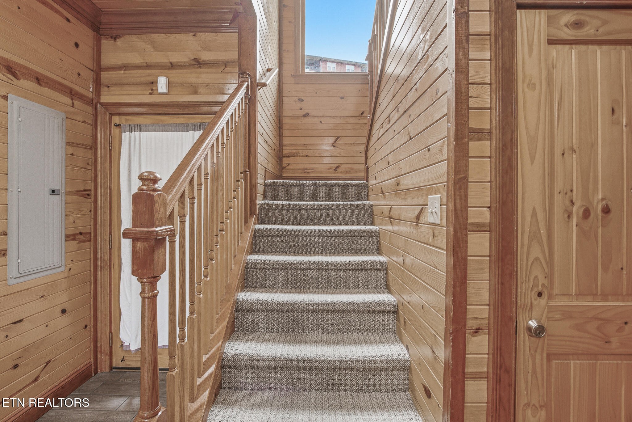 460 Big Bear Way Property Photo 22
