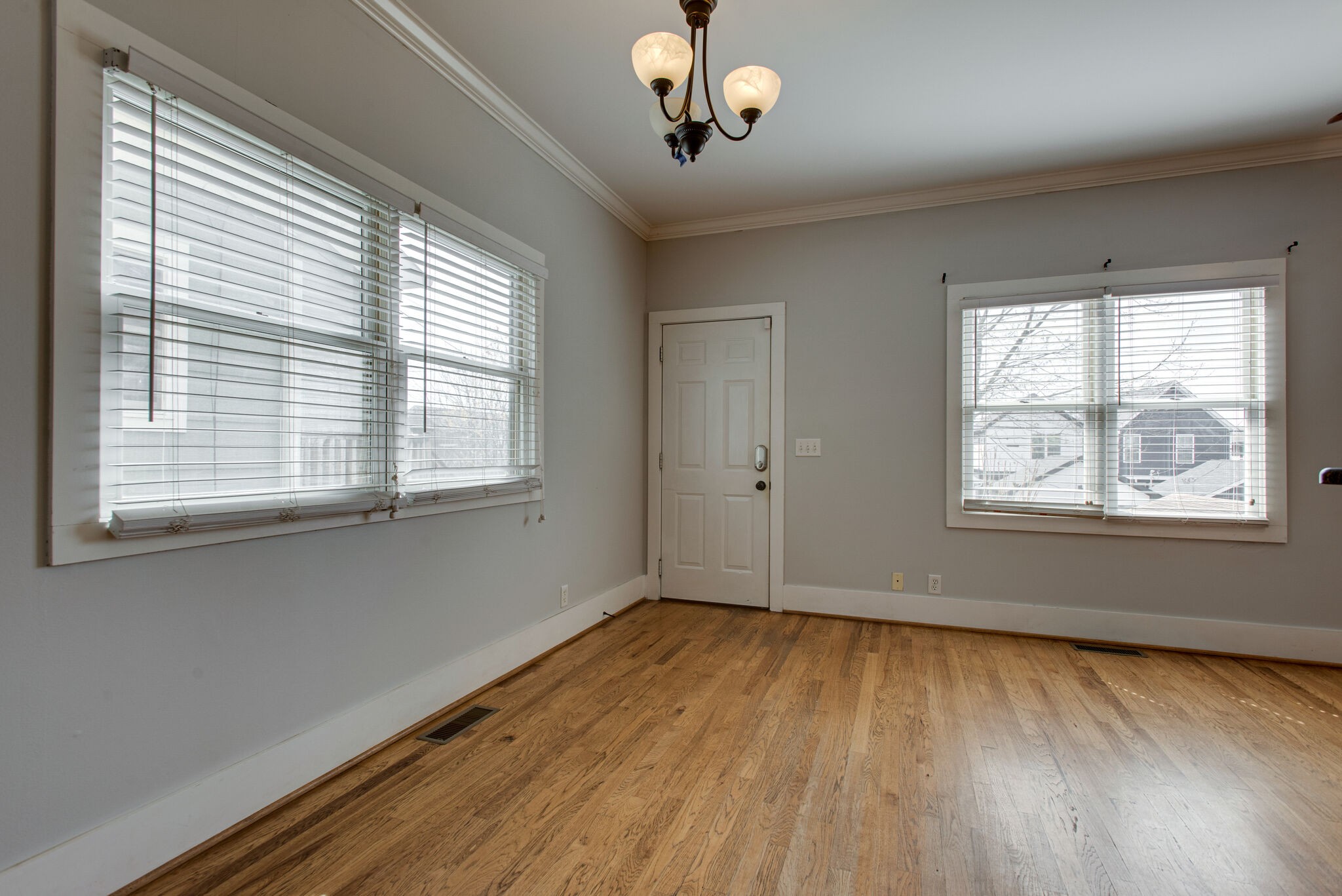 4517 Michigan Ave Property Photo 4