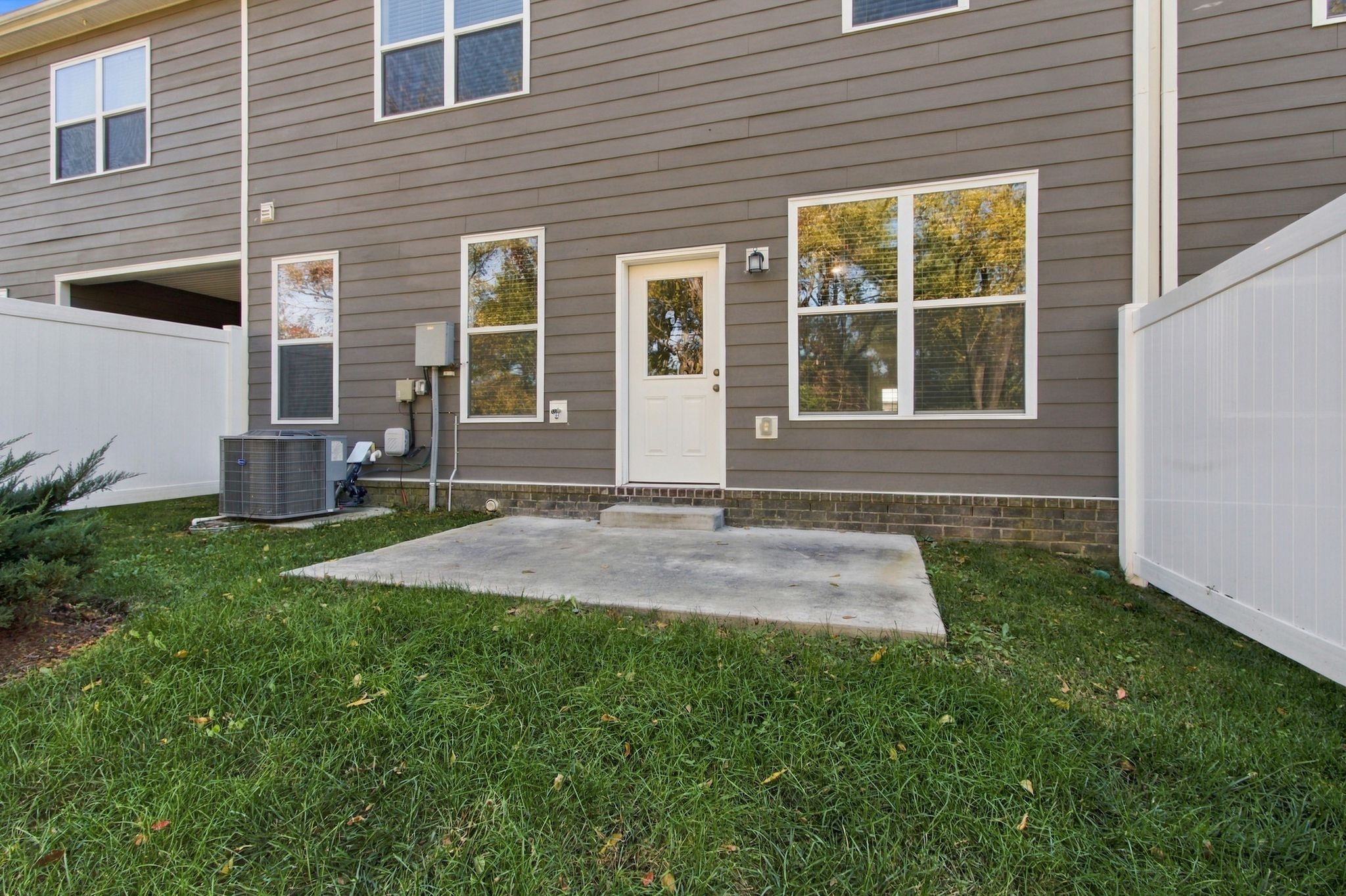 2014 Township Dr Property Photo 39